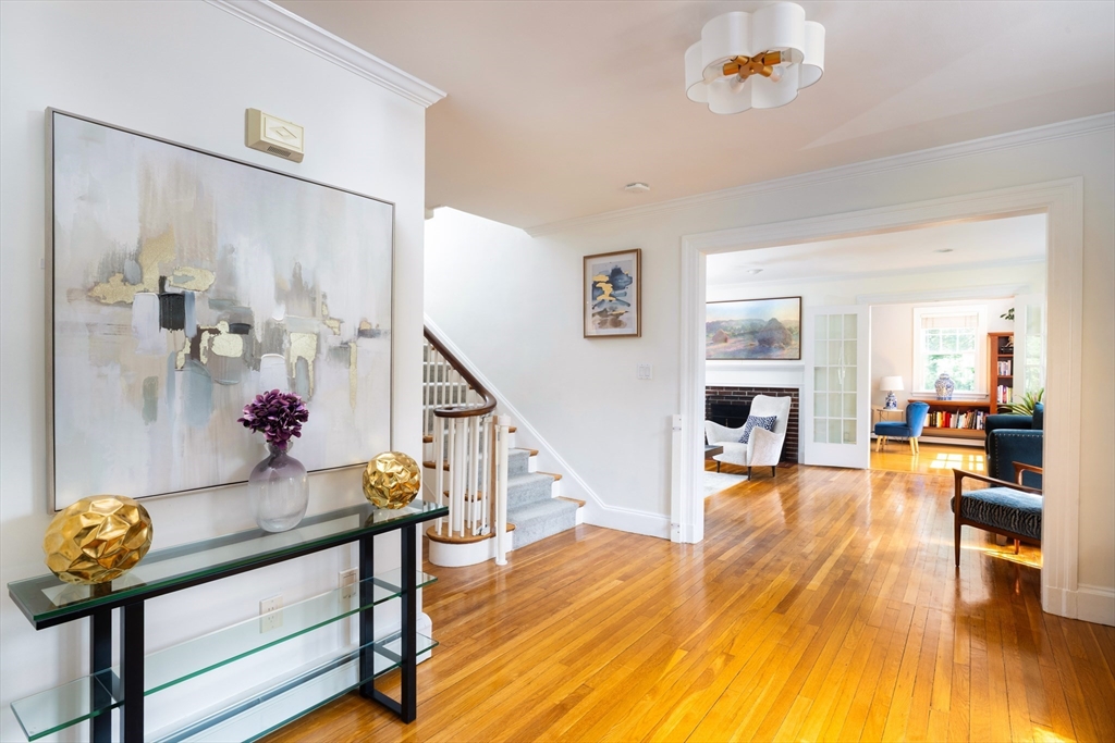 Newton, Massachusetts, 02468, United States, 5 Bedrooms Bedrooms, ,4 BathroomsBathrooms,Residential,For Sale,1942164