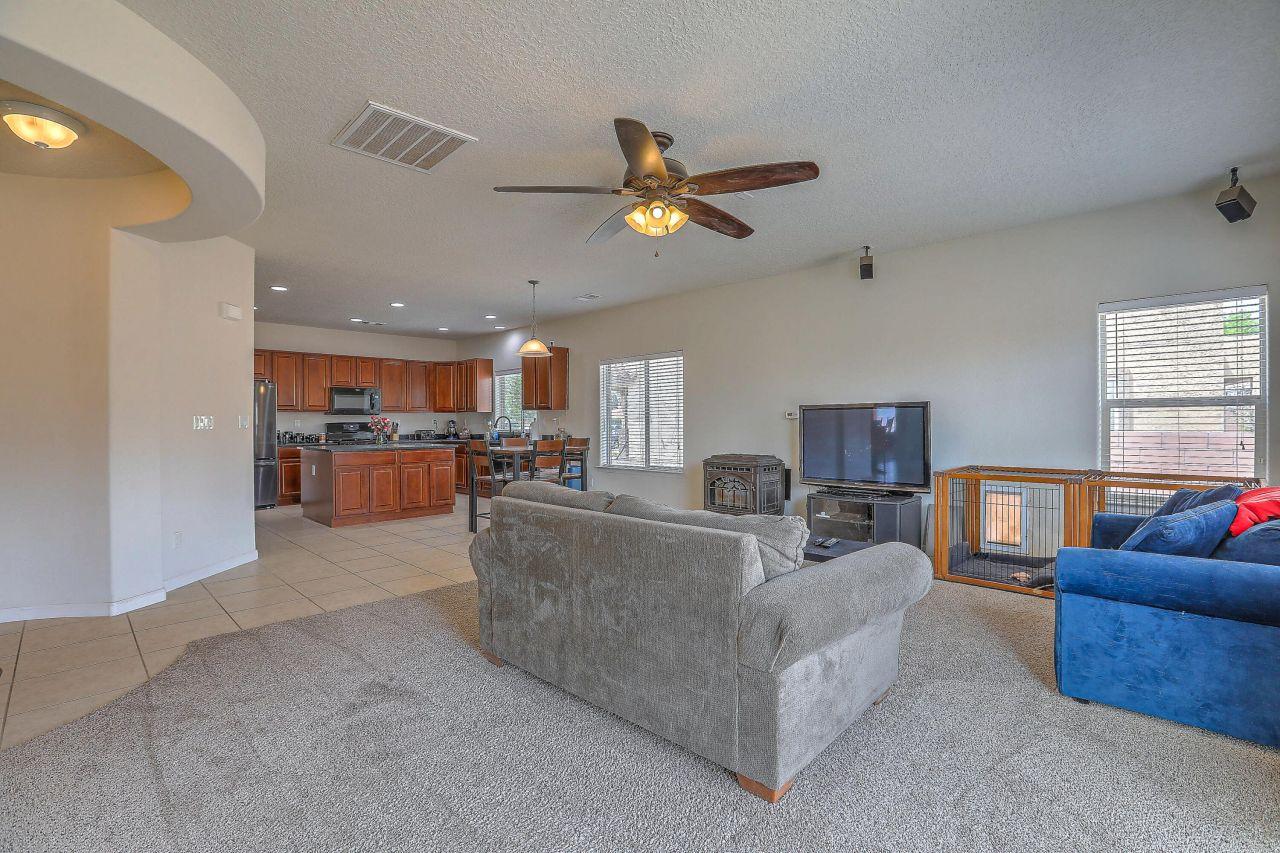 Rio Rancho, New Mexico, 87124, United States, 5 Bedrooms Bedrooms, ,4 BathroomsBathrooms,Residential,For Sale,1805604