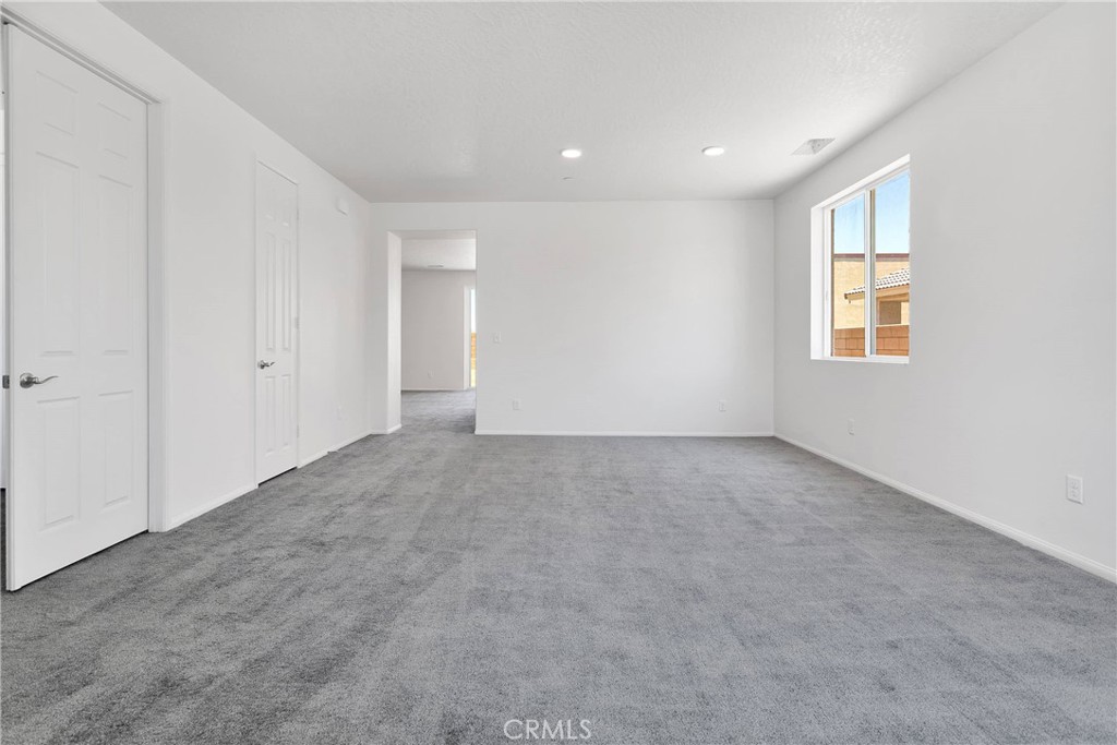 Victorville, California, 92395, United States, 3 Bedrooms Bedrooms, ,2 BathroomsBathrooms,Residential,For Sale,1865788