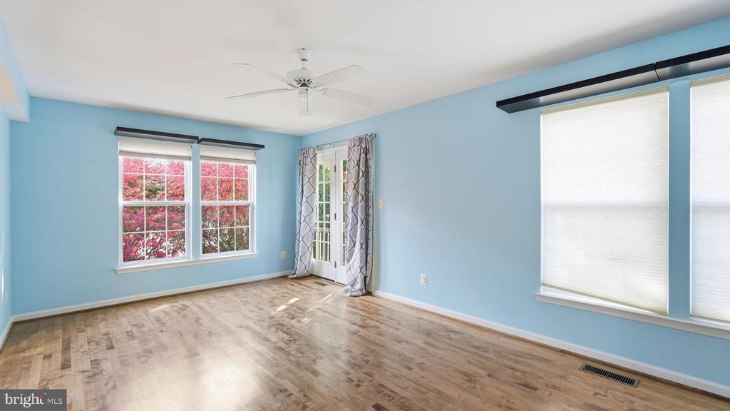 Gainesville, Virginia, 20155, United States, 3 Bedrooms Bedrooms, ,2 BathroomsBathrooms,Residential,For Sale,1989623