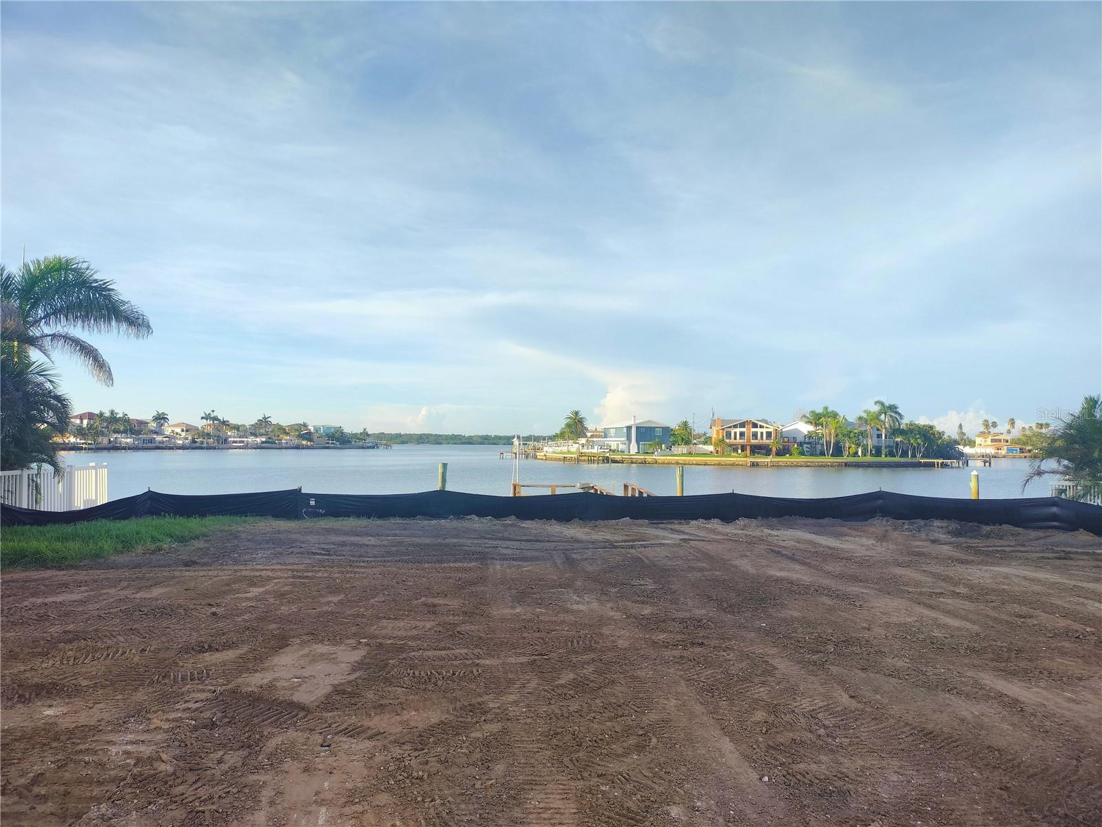 REDINGTON BEACH, Florida, 33708, United States, 1 Bedroom Bedrooms, ,1 BathroomBathrooms,Residential,For Sale,1731991