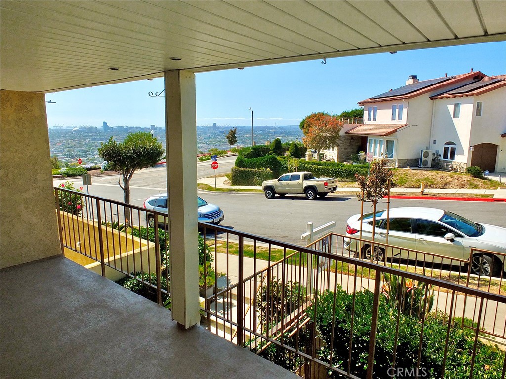 Signal Hill, California, 90755, United States, 2 Bedrooms Bedrooms, ,1 BathroomBathrooms,Residential,For Sale,1970804