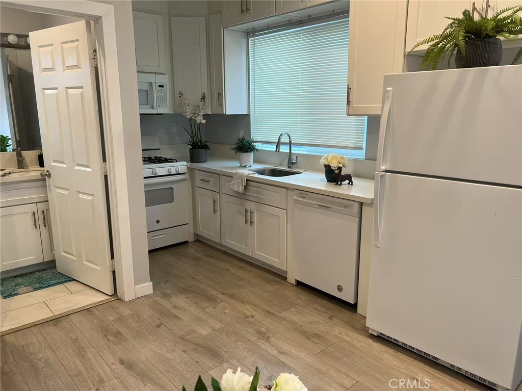 Los Angeles, California, 90016, United States, 5 Bedrooms Bedrooms, ,4 BathroomsBathrooms,Residential,For Sale,1791487