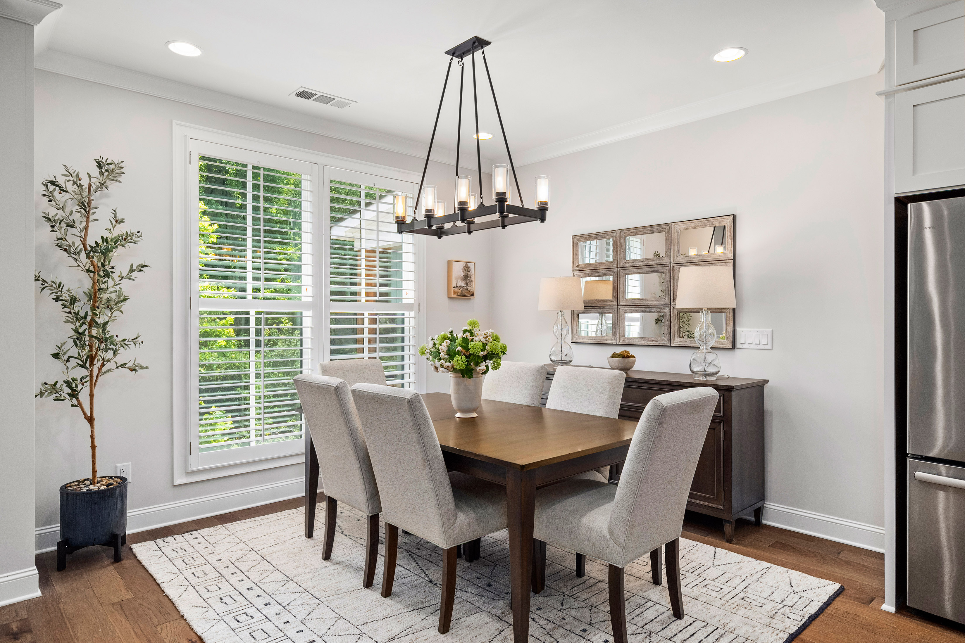  Designer Townhome in One of Alpharetta