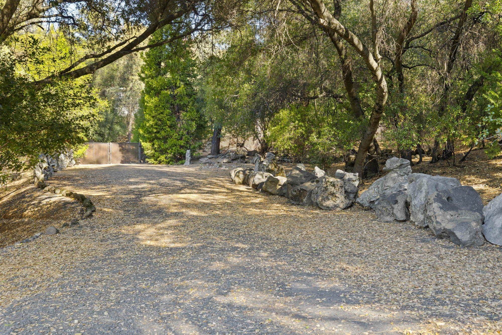 Sonora, California, 95370, United States, ,Residential,For Sale,2010802