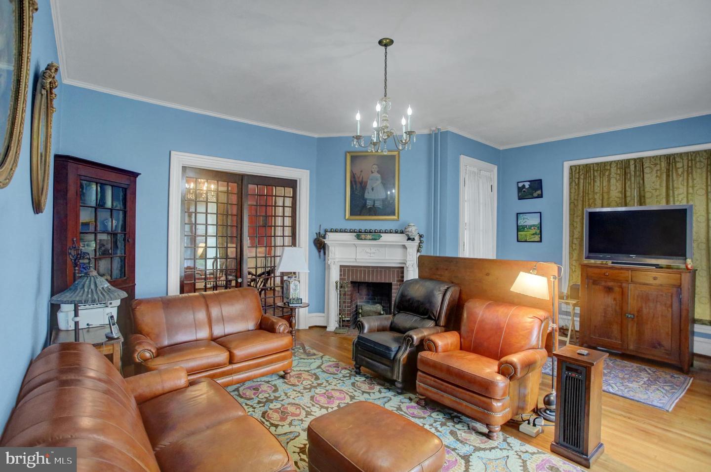 144 W Main Street, Waynesboro, Pennsylvania, 17268, United States, 7 Bedrooms Bedrooms, ,4 BathroomsBathrooms,Residential,For Sale,144 W Main Street,1662574