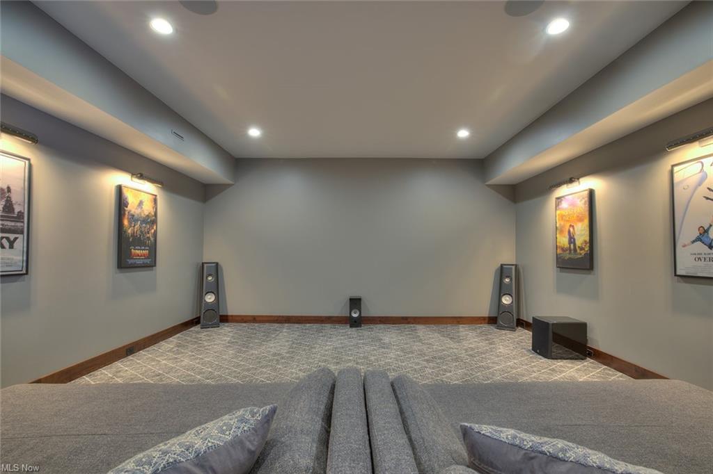 Williamstown, West Virginia, 26187, United States, 5 Bedrooms Bedrooms, ,8 BathroomsBathrooms,Residential,For Sale,1980118