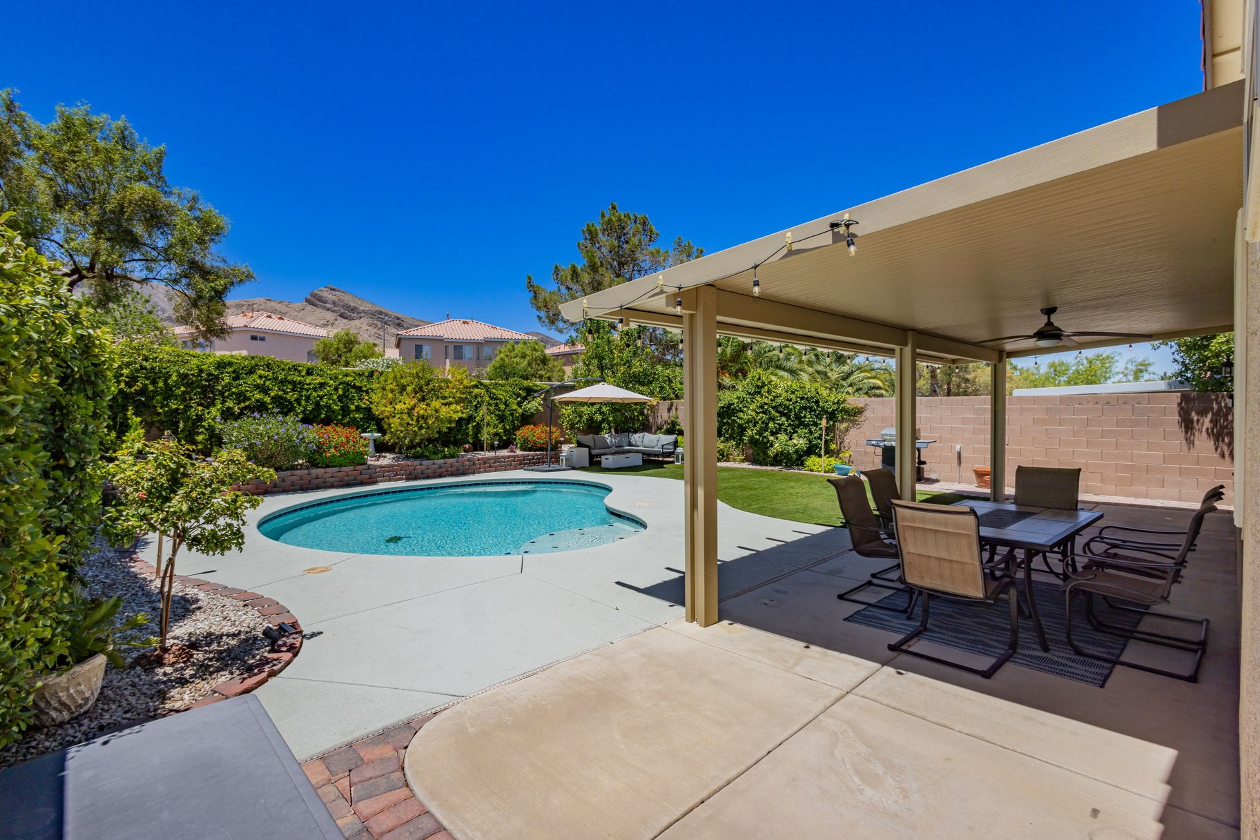  Backyard Oasis with Pool and Mountain Views - 物件實景