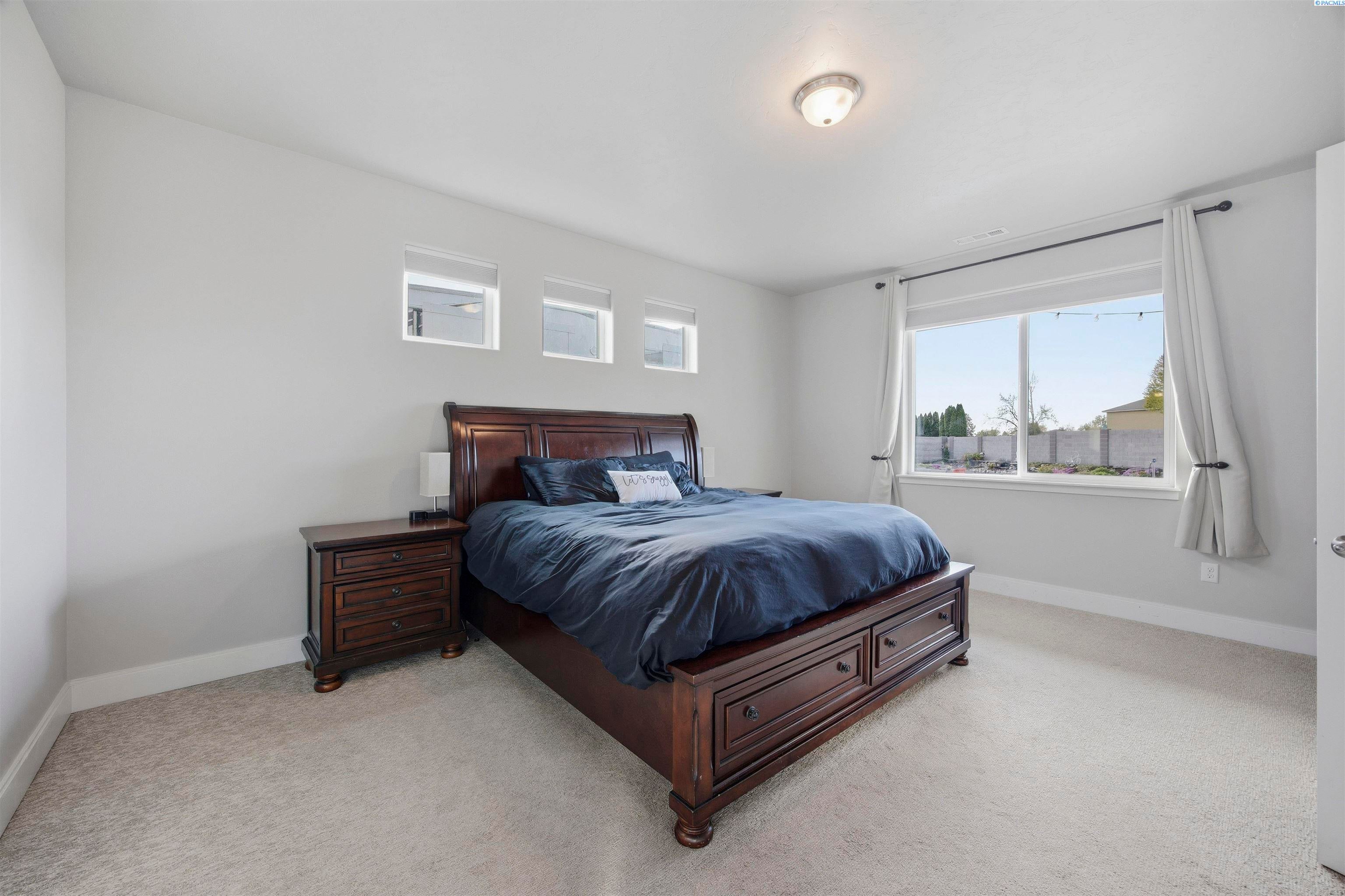 Pasco, Washington, 99301, United States, 4 Bedrooms Bedrooms, ,2 BathroomsBathrooms,Residential,For Sale,2036931