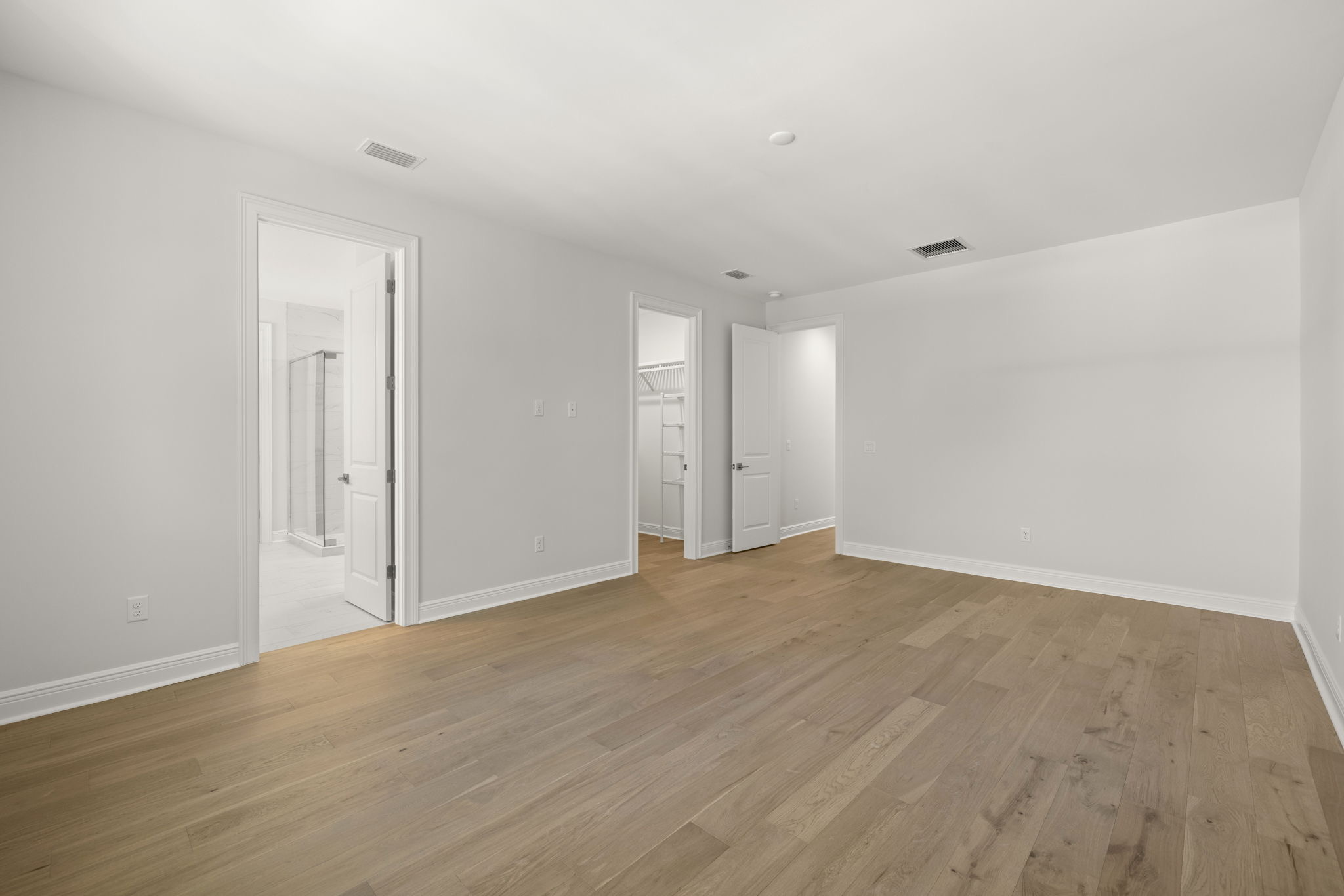 Tampa, Florida, 33629, United States, 4 Bedrooms Bedrooms, ,5 BathroomsBathrooms,Residential,For Sale,1986132