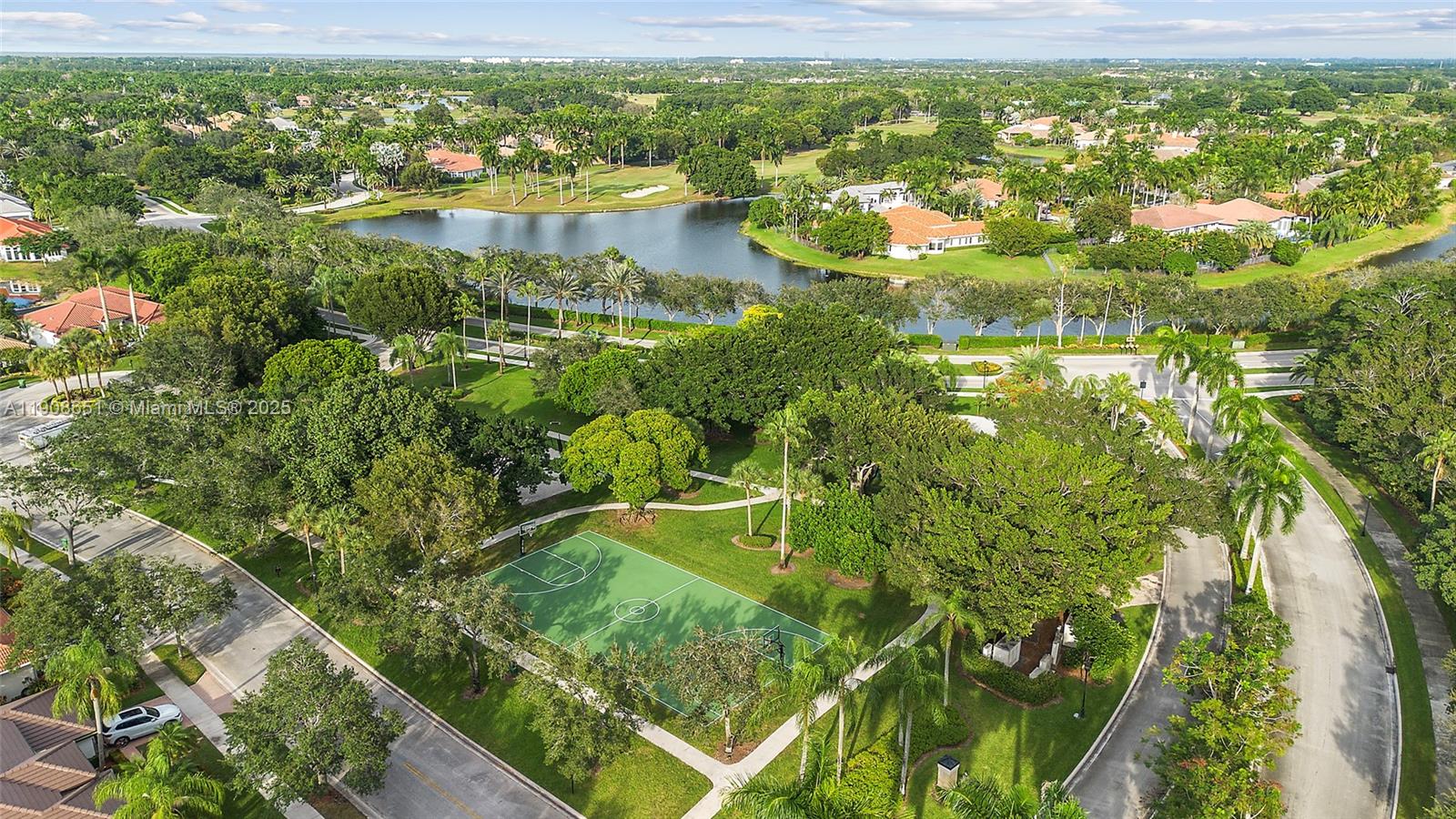 Weston, Florida, 33332, United States, 5 Bedrooms Bedrooms, ,4 BathroomsBathrooms,Residential,For Sale,1987743