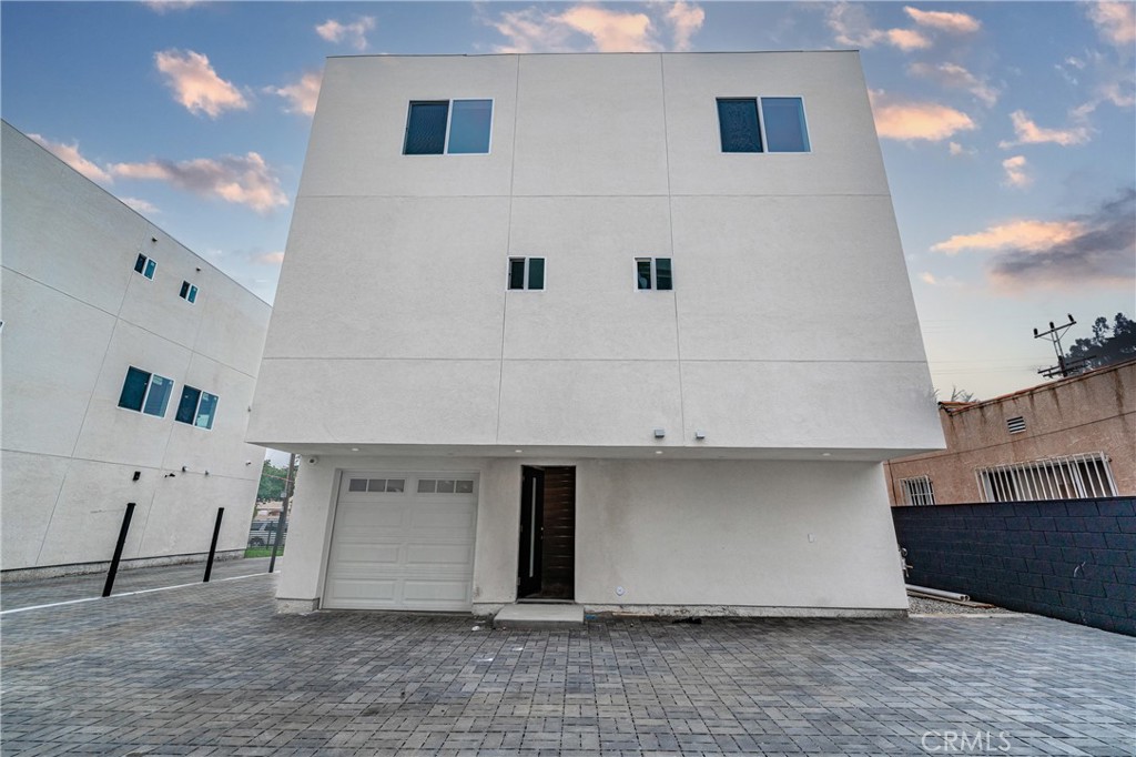 GARDENA, California, 90247, United States, ,Residential,For Sale,1810571