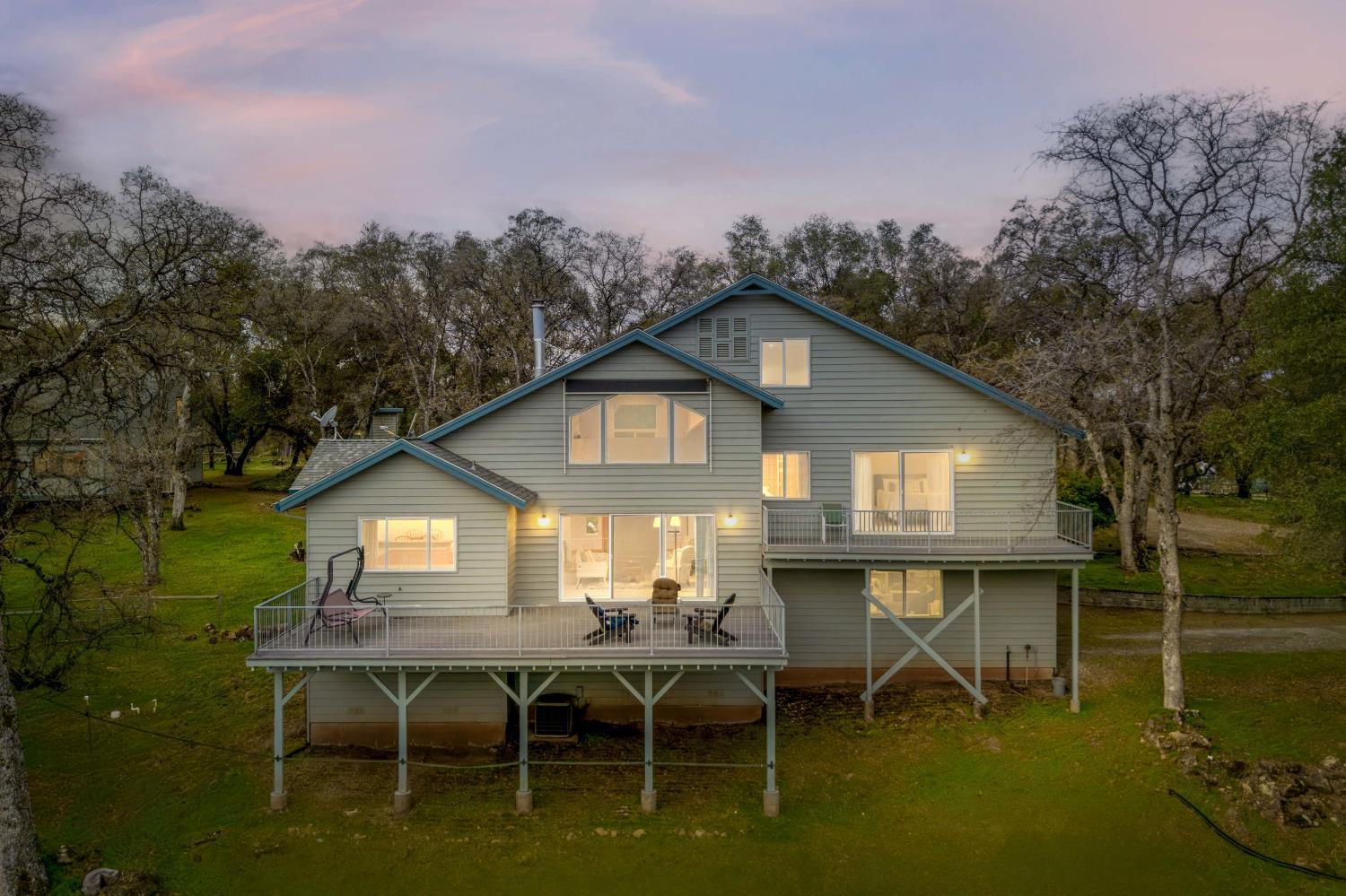 Penn Valley, California, 95946, United States, 3 Bedrooms Bedrooms, ,3 BathroomsBathrooms,Residential,For Sale,1989593