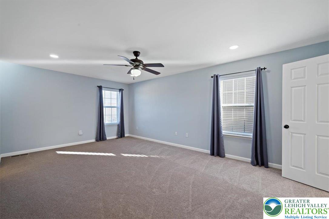 Palmer Twp, Pennsylvania, 18045, United States, 4 Bedrooms Bedrooms, ,3 BathroomsBathrooms,Residential,For Sale,2000563