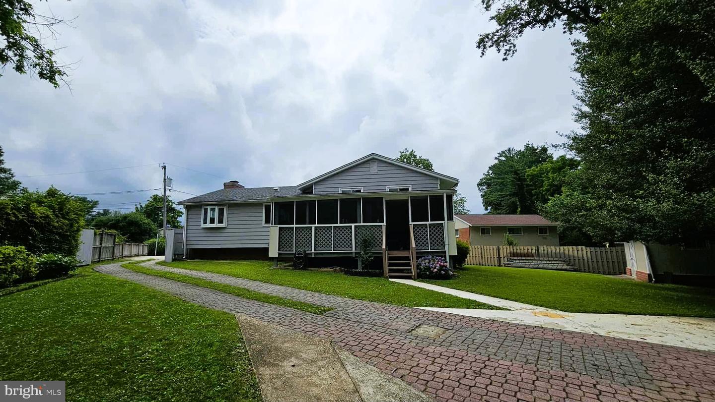 Annandale, Virginia, 22003, United States, 4 Bedrooms Bedrooms, ,3 BathroomsBathrooms,Residential,For Sale,1866164