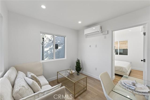 Los Angeles, California, 90044, United States, ,Residential,For Sale,1997733