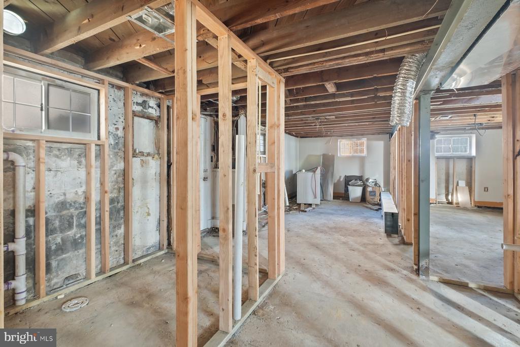 Washington, District of Columbia, 20011, United States, 4 Bedrooms Bedrooms, ,4 BathroomsBathrooms,Residential,For Sale,1973879