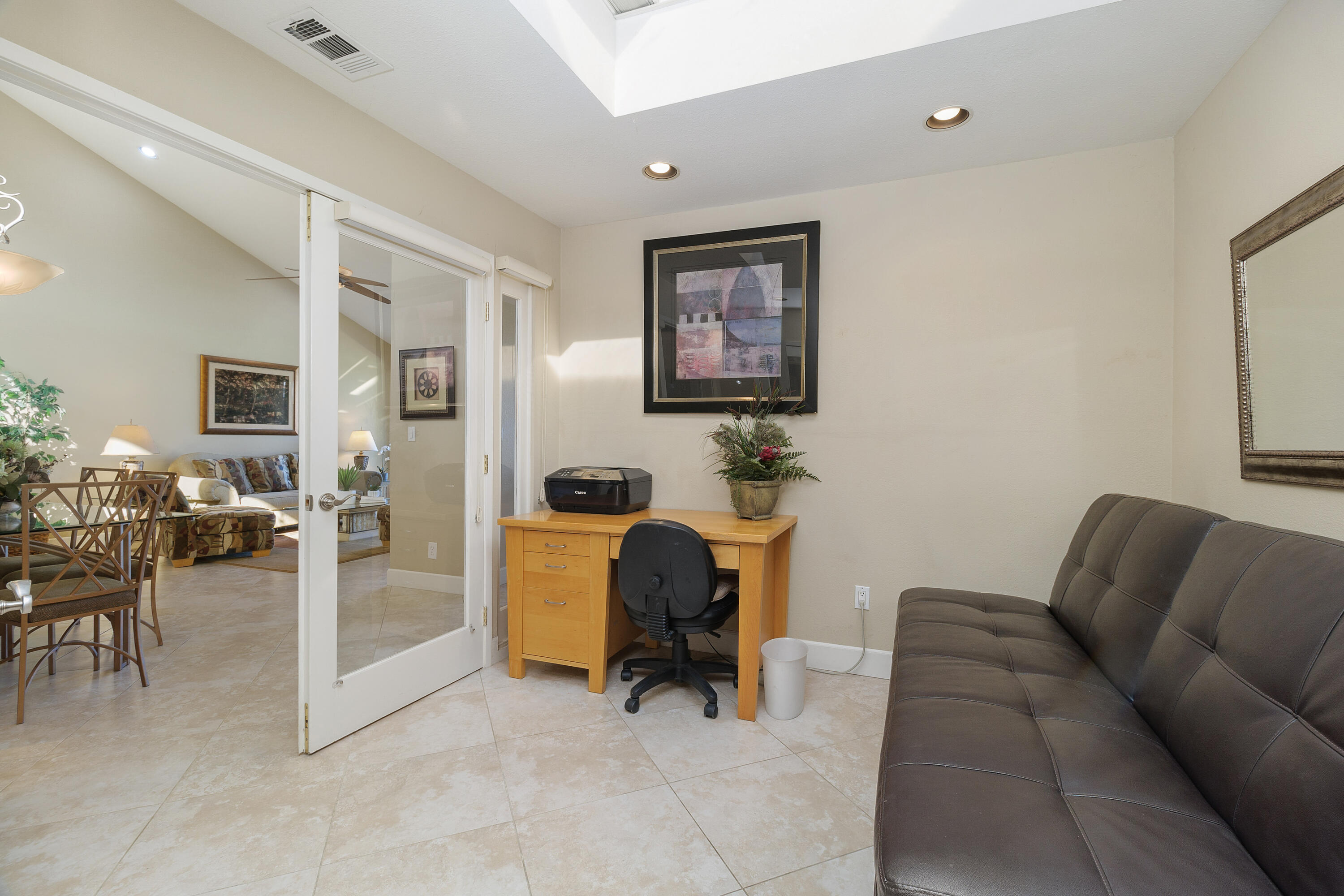 Palm Desert, California, 92260, United States, 2 Bedrooms Bedrooms, ,2 BathroomsBathrooms,Residential,For Sale,1951083