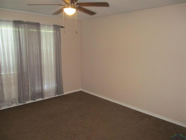 Henderson, Texas, 75654, United States, 3 Bedrooms Bedrooms, ,2 BathroomsBathrooms,Residential,For Sale,1940968