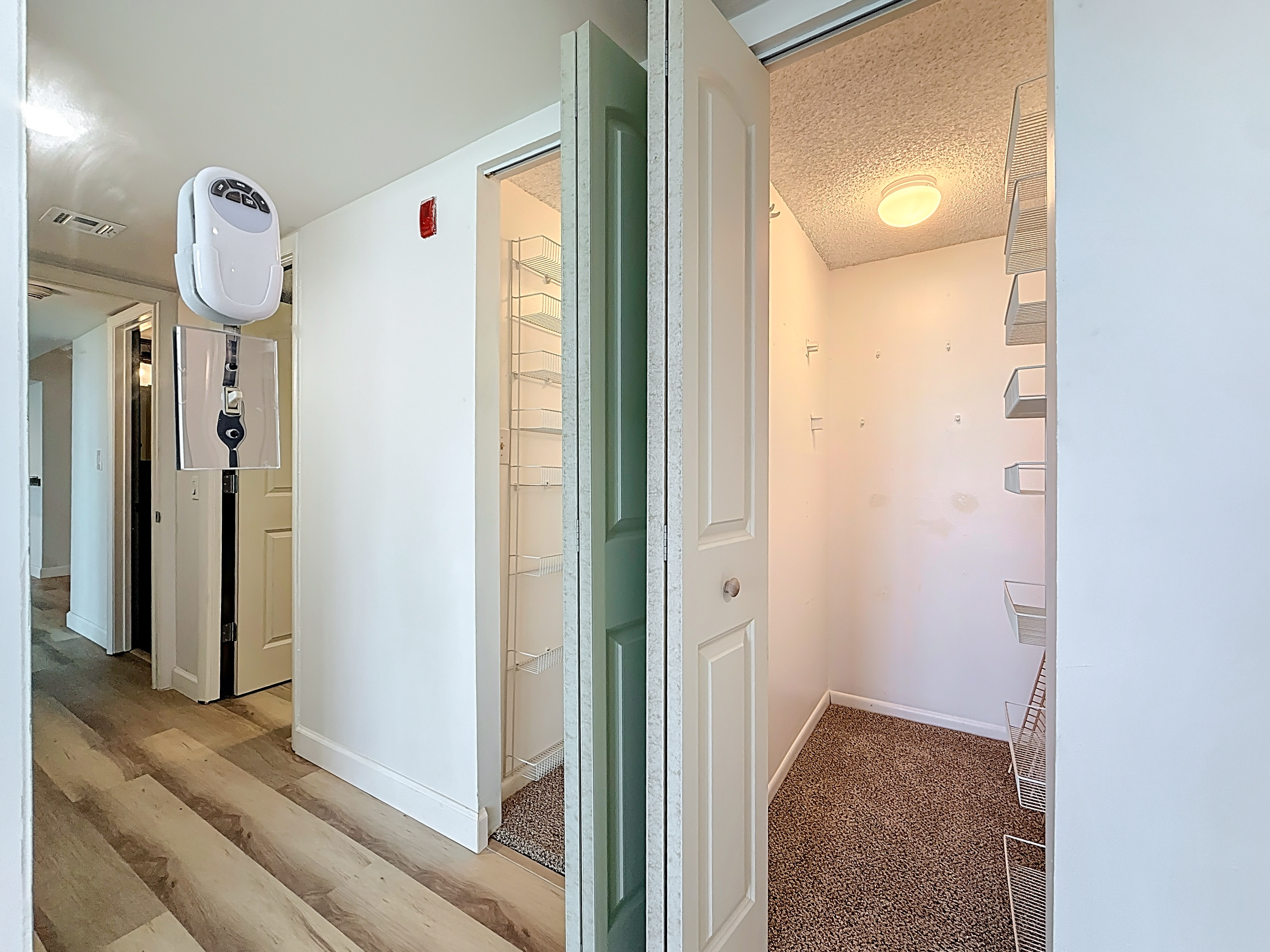 Treasure Island, Florida, 33706, United States, 3 Bedrooms Bedrooms, ,3 BathroomsBathrooms,Residential,For Sale,1983307