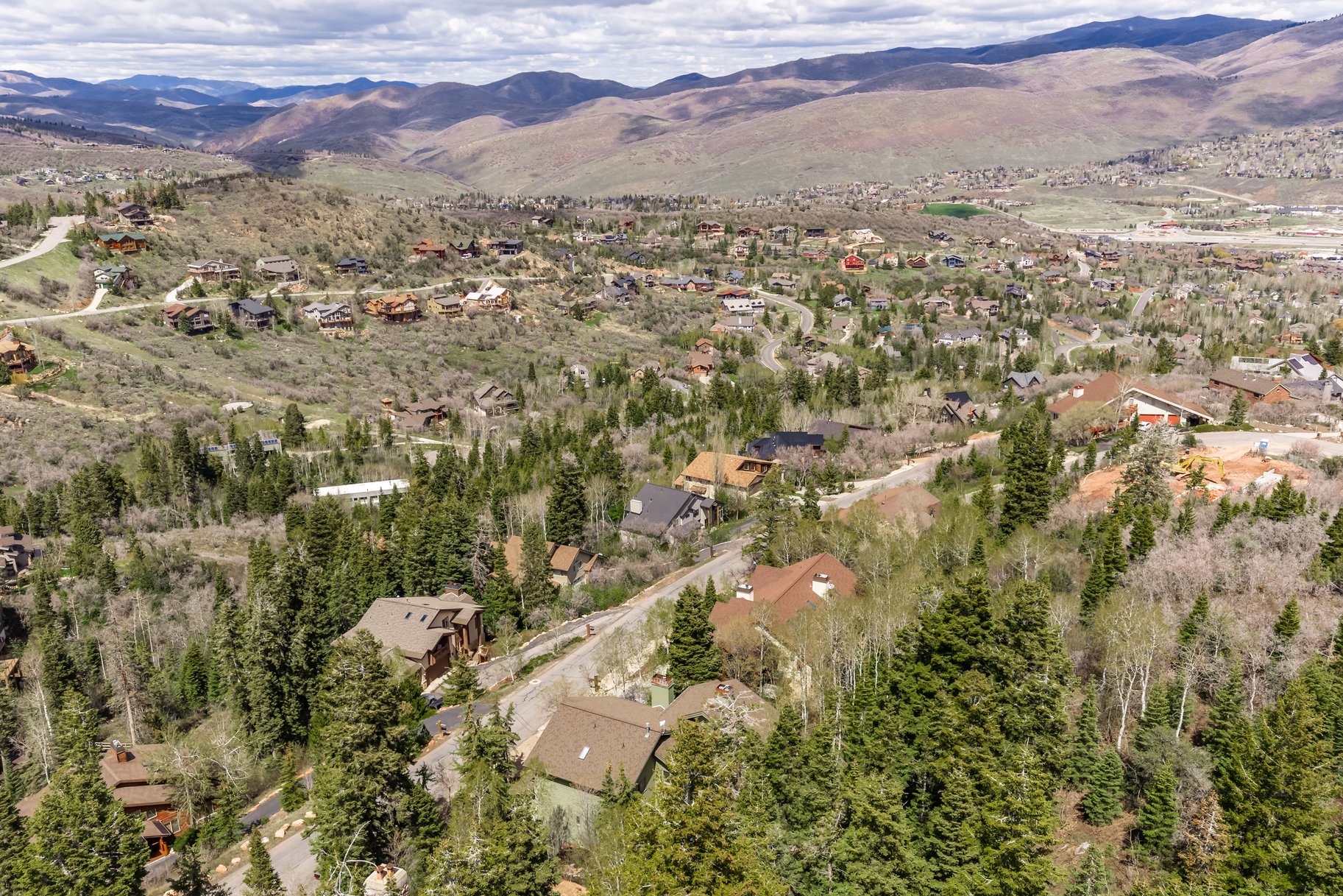  Nature-Inspired Living in the Heart of Park City