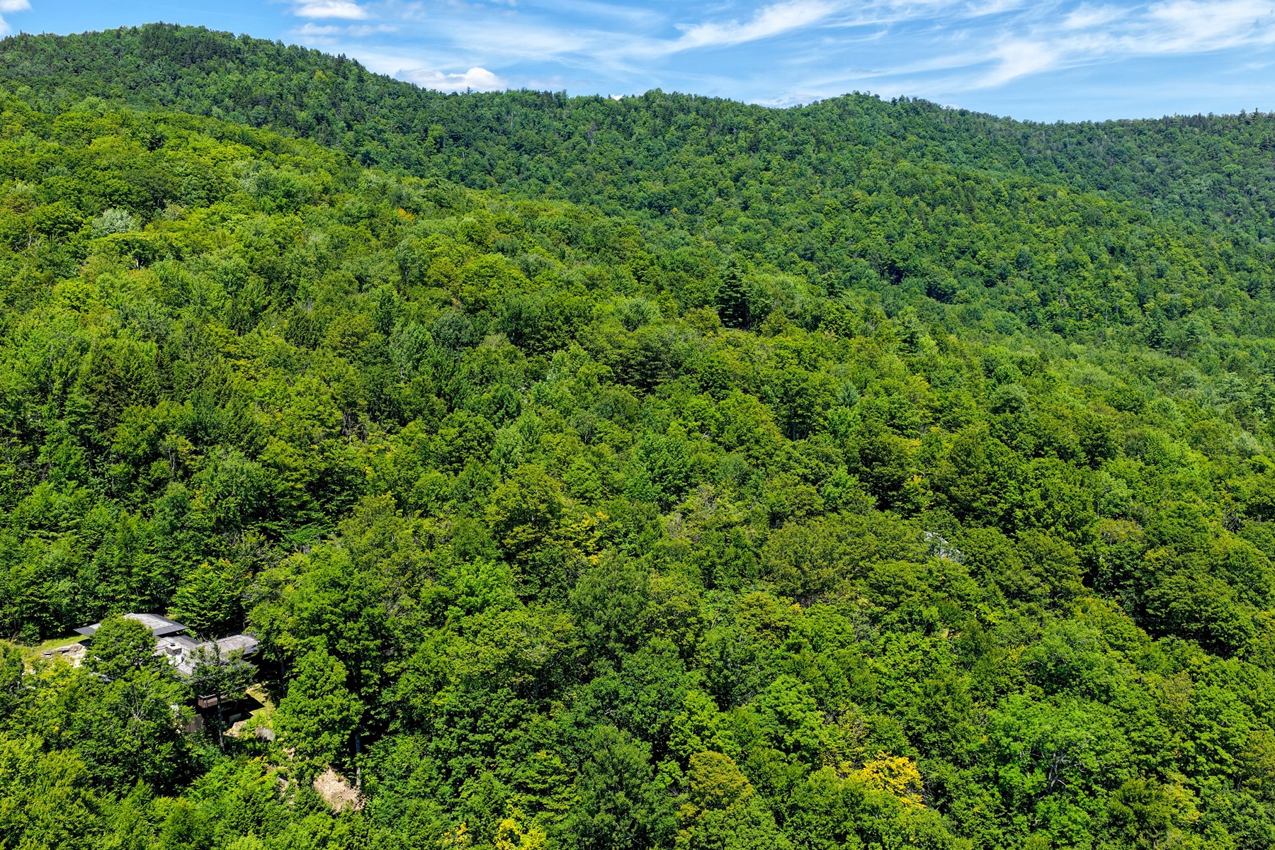  2-76 Falcon Ridge Road - 物件實景