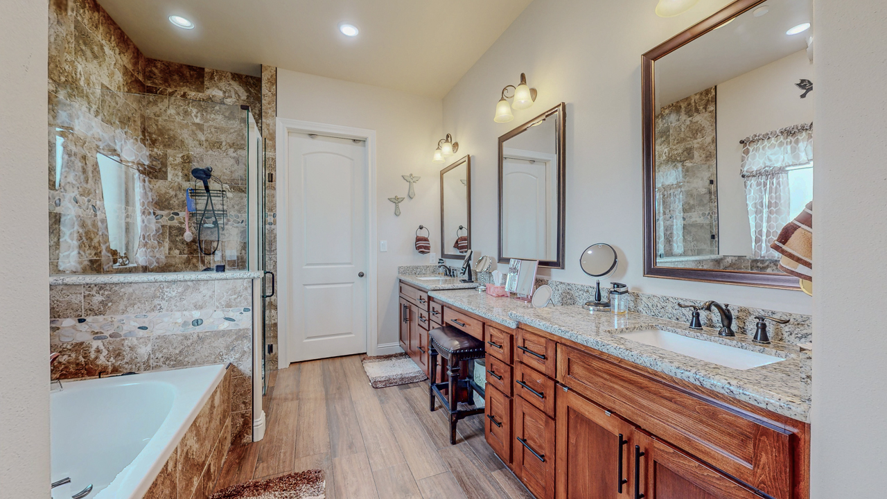 Beaumont, Texas, 77713, United States, 5 Bedrooms Bedrooms, ,4 BathroomsBathrooms,Residential,For Sale,1883085