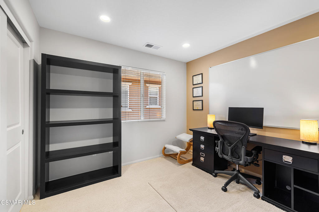 Newbury Park, California, 91320, United States, 4 Bedrooms Bedrooms, ,3 BathroomsBathrooms,Residential,For Sale,1899538