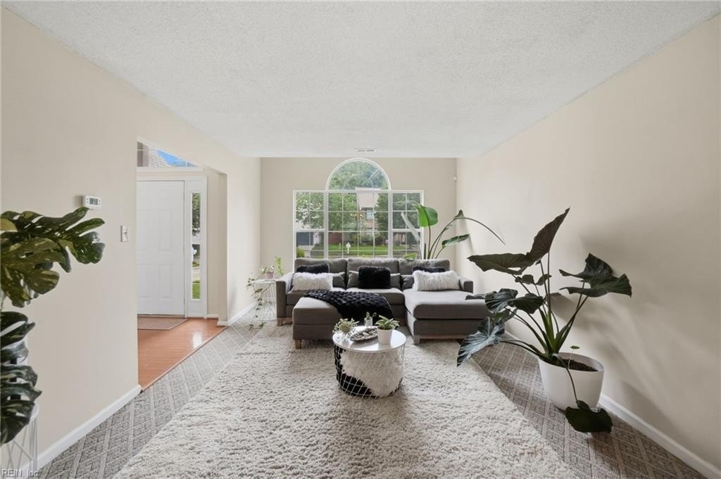 Virginia Beach, Virginia, 23456, United States, 4 Bedrooms Bedrooms, ,3 BathroomsBathrooms,Residential,For Sale,2048276