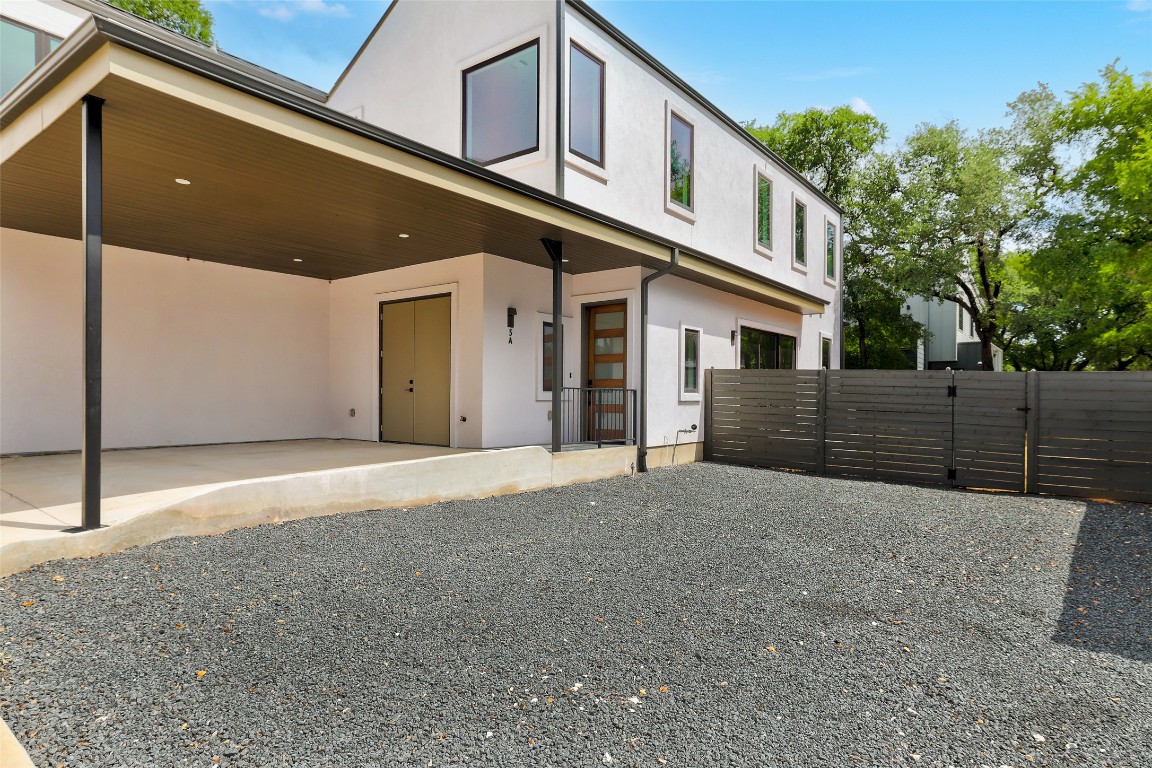 Austin, Texas, 78704, United States, 2 Bedrooms Bedrooms, ,3 BathroomsBathrooms,Residential,For Sale,1901226
