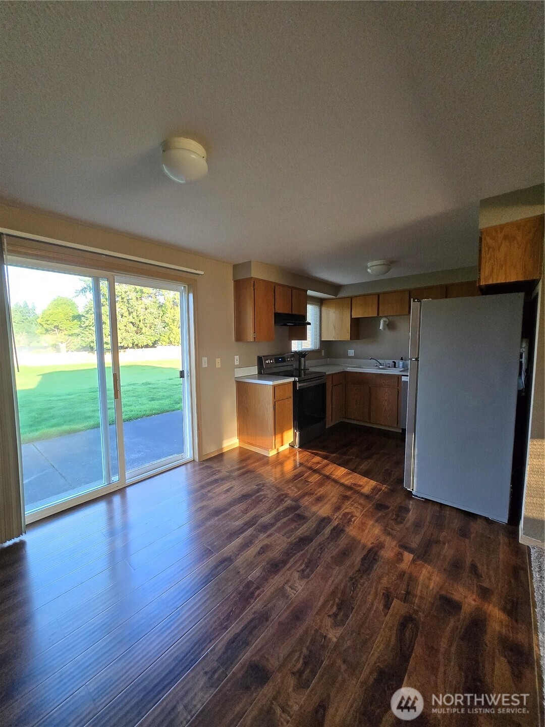 Chehalis, Washington, 98532, United States, 3 Bedrooms Bedrooms, ,1 BathroomBathrooms,Residential,For Sale,2010967