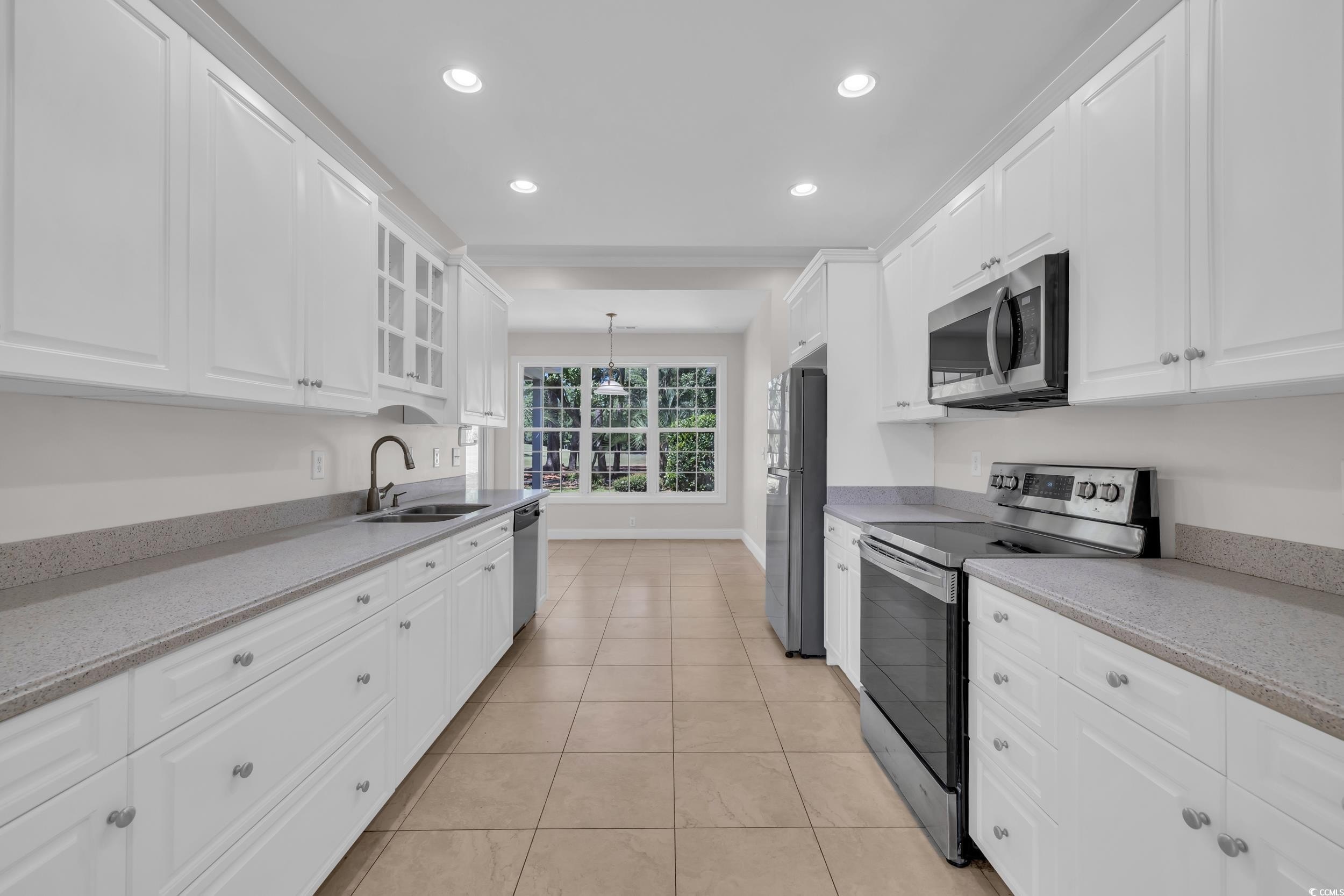 Conway, South Carolina, 29526, United States, 5 Bedrooms Bedrooms, ,4 BathroomsBathrooms,Residential,For Sale,1937116
