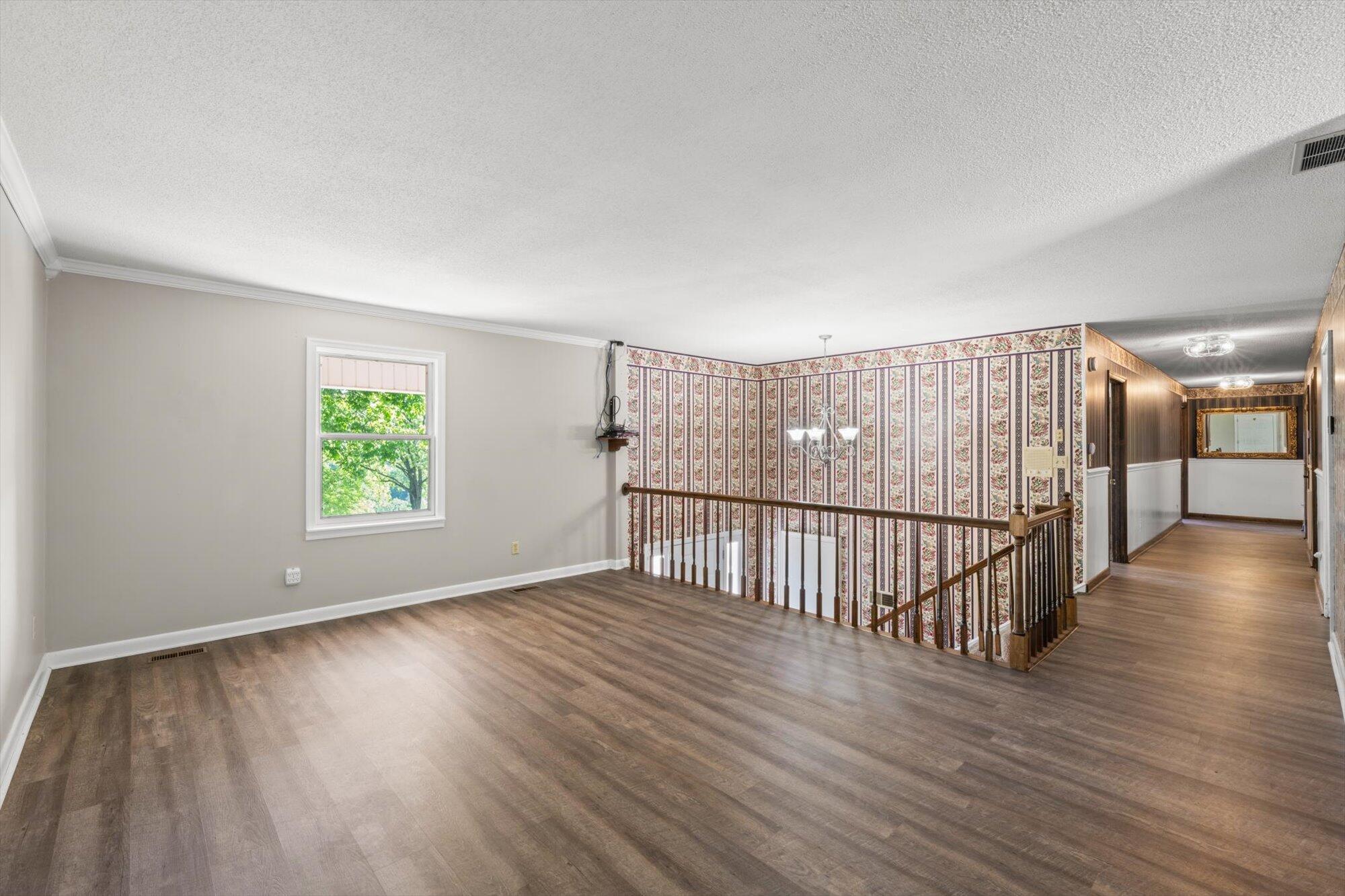 Athens, Tennessee, 37303, United States, 4 Bedrooms Bedrooms, ,3 BathroomsBathrooms,Residential,For Sale,1983022