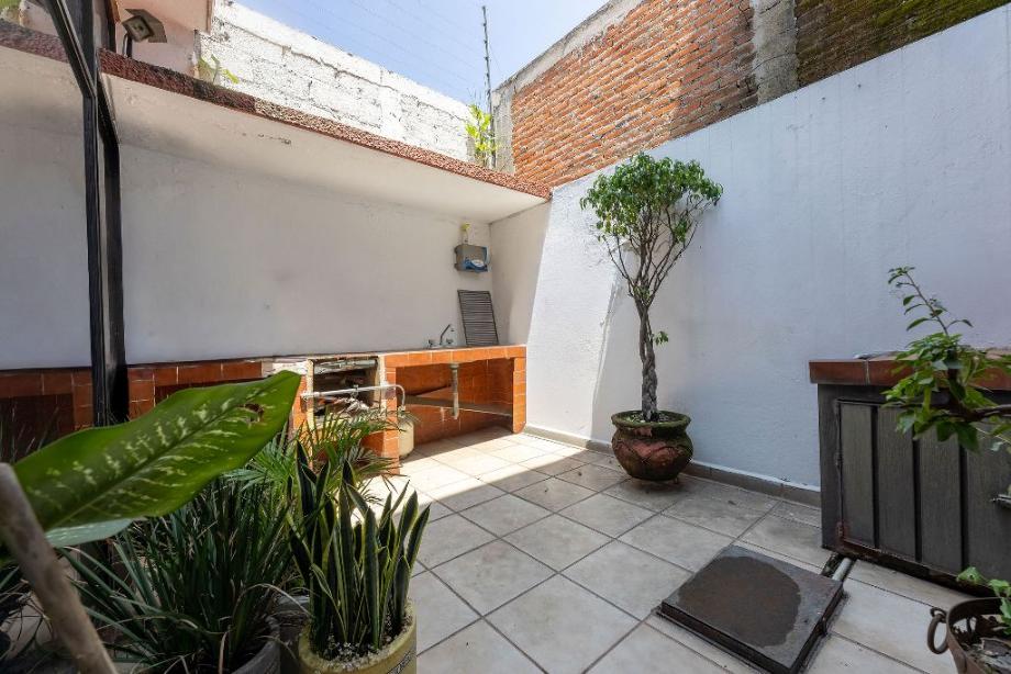 Naucalpan de Juárez, Estado de méxico, 53300, Mexico, 4 Bedrooms Bedrooms, ,4 BathroomsBathrooms,Residential,For Sale,1692816