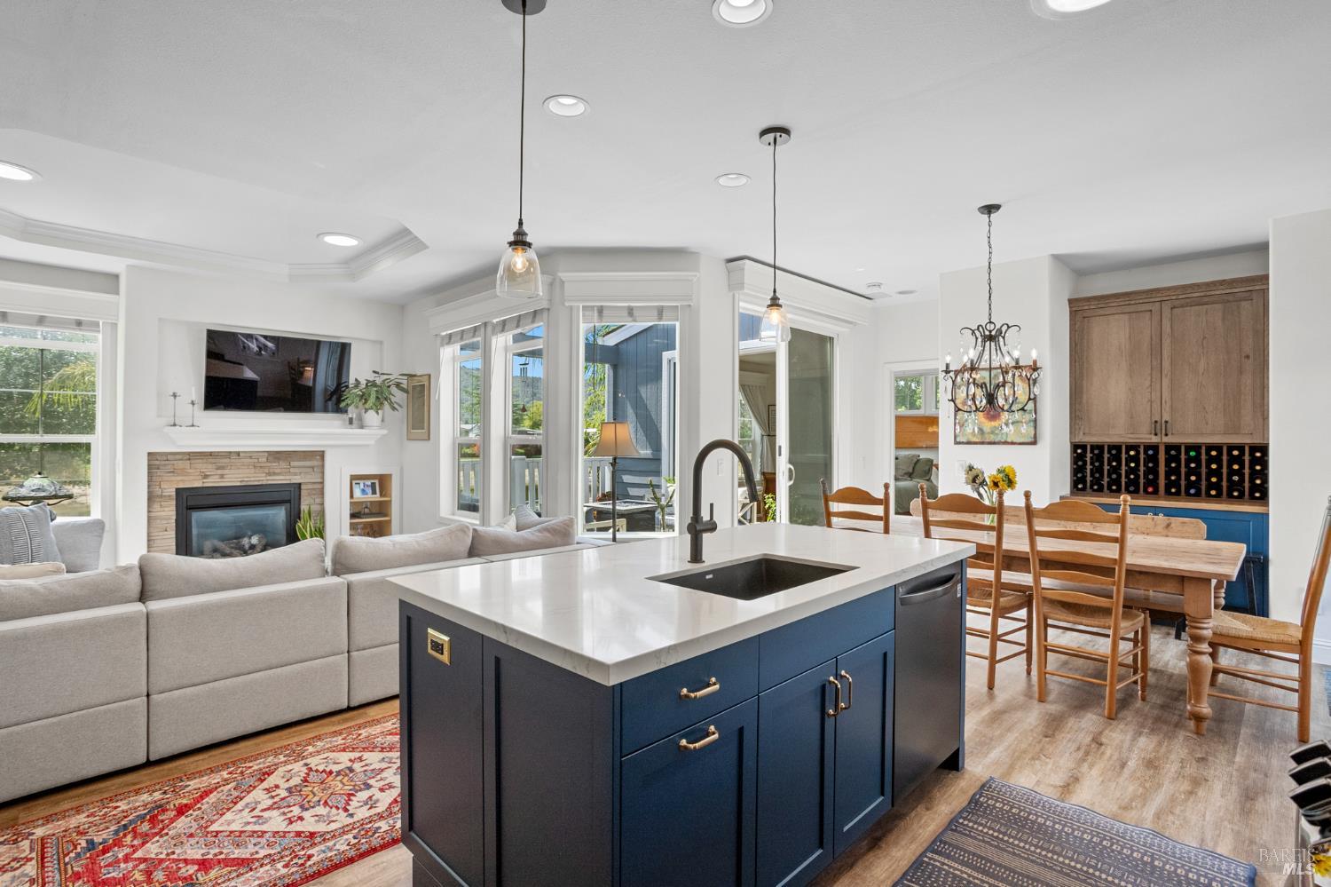 San Rafael, California, 94903, United States, 3 Bedrooms Bedrooms, ,2 BathroomsBathrooms,Residential,For Sale,1907707