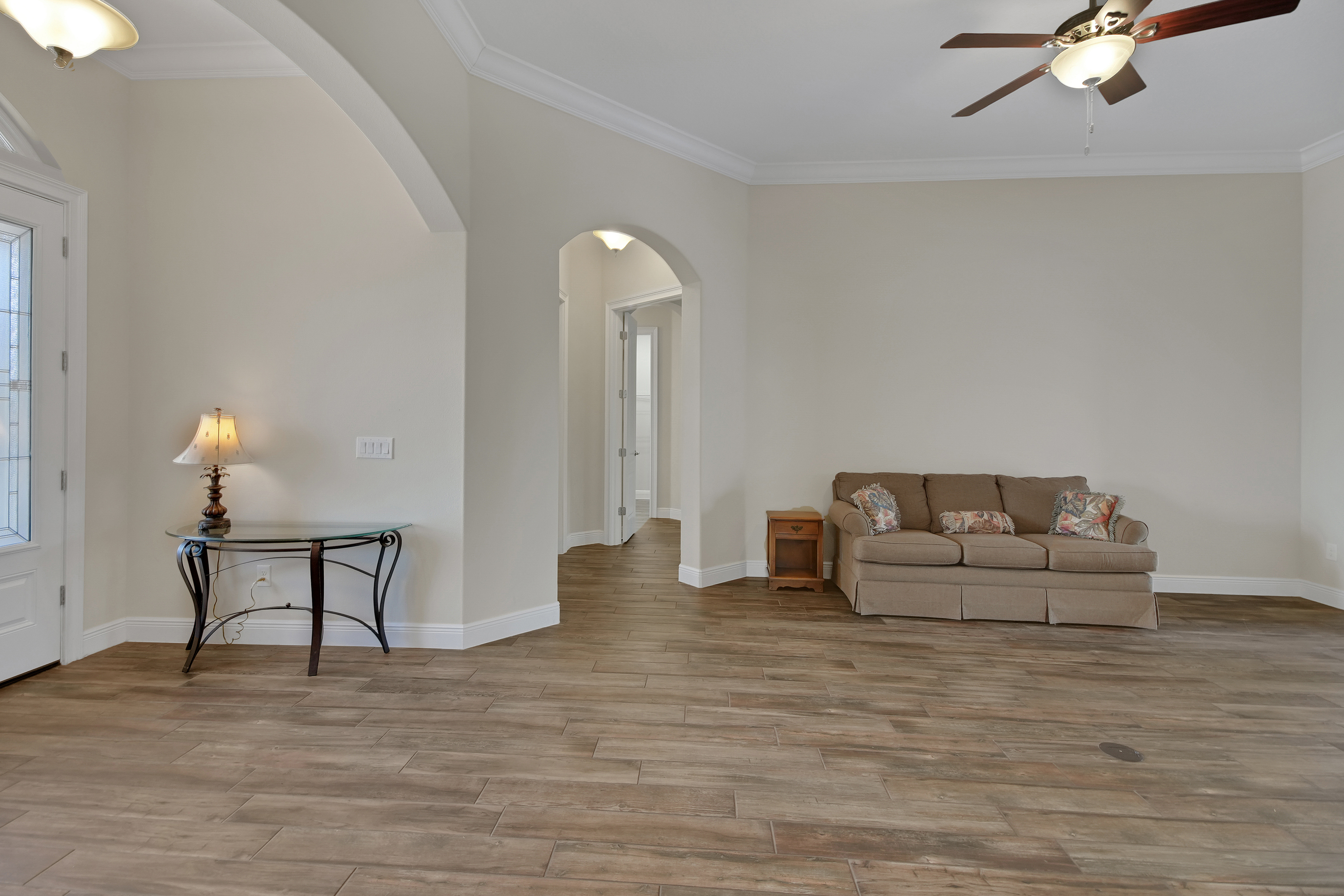 Lady Lake, Florida, 32159, United States, 4 Bedrooms Bedrooms, ,3 BathroomsBathrooms,Residential,For Sale,2001530