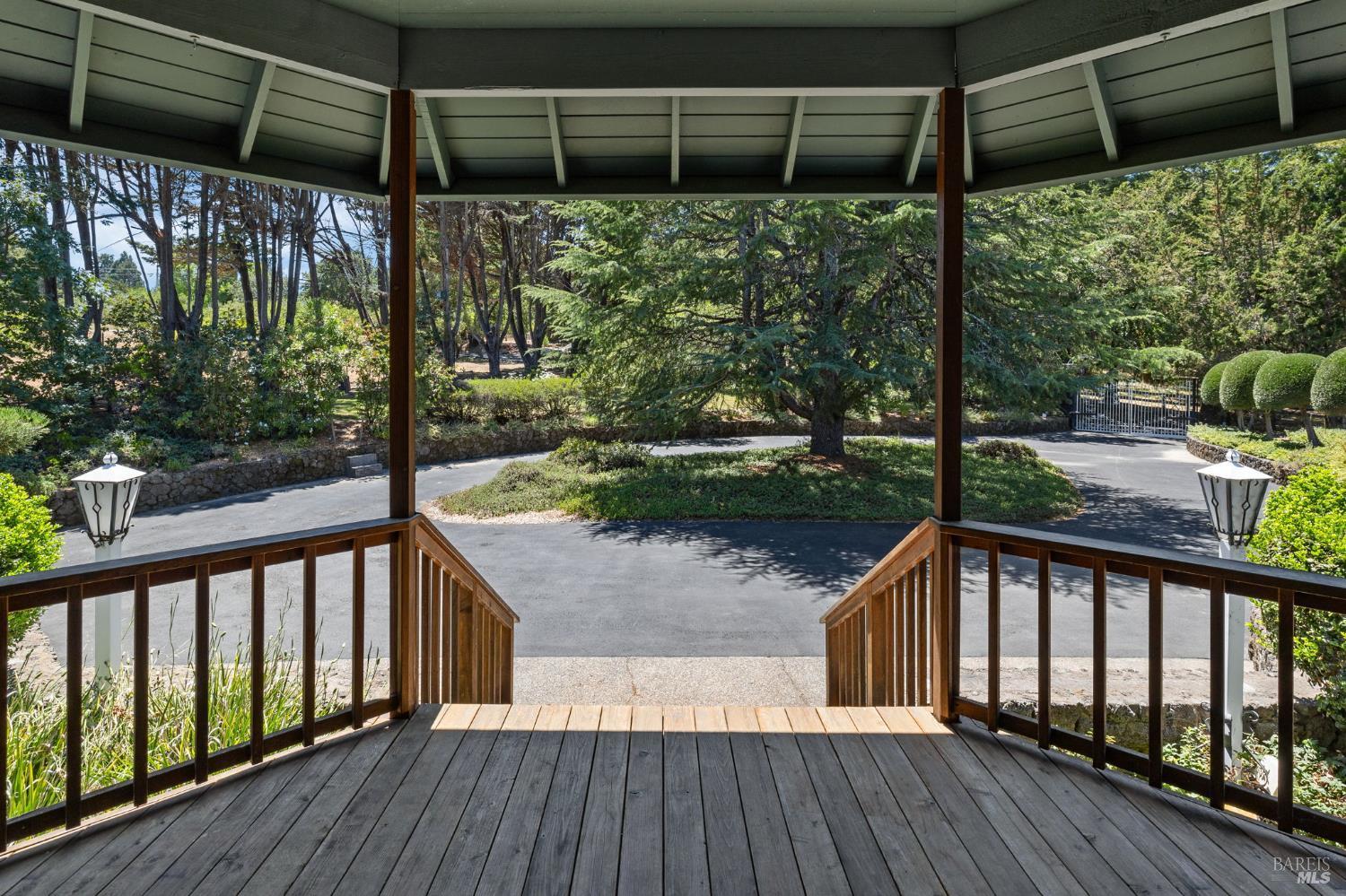 Sebastopol, California, 95472, United States, 4 Bedrooms Bedrooms, ,5 BathroomsBathrooms,Residential,For Sale,1980868