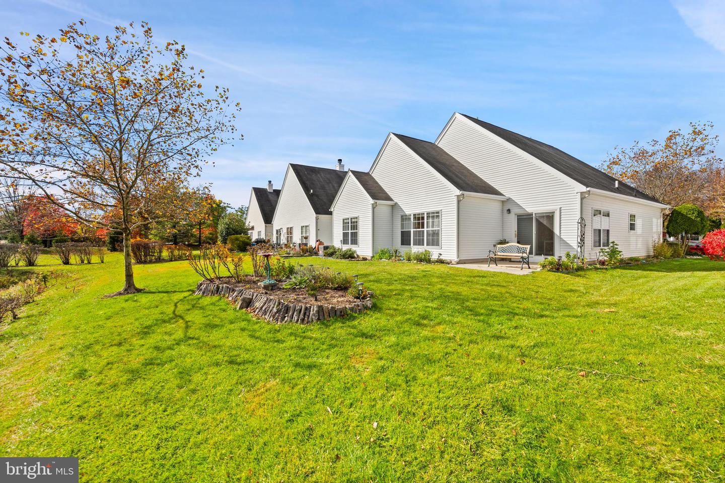 Princeton Junction, New Jersey, 08550, United States, 2 Bedrooms Bedrooms, ,2 BathroomsBathrooms,Residential,For Sale,1989105