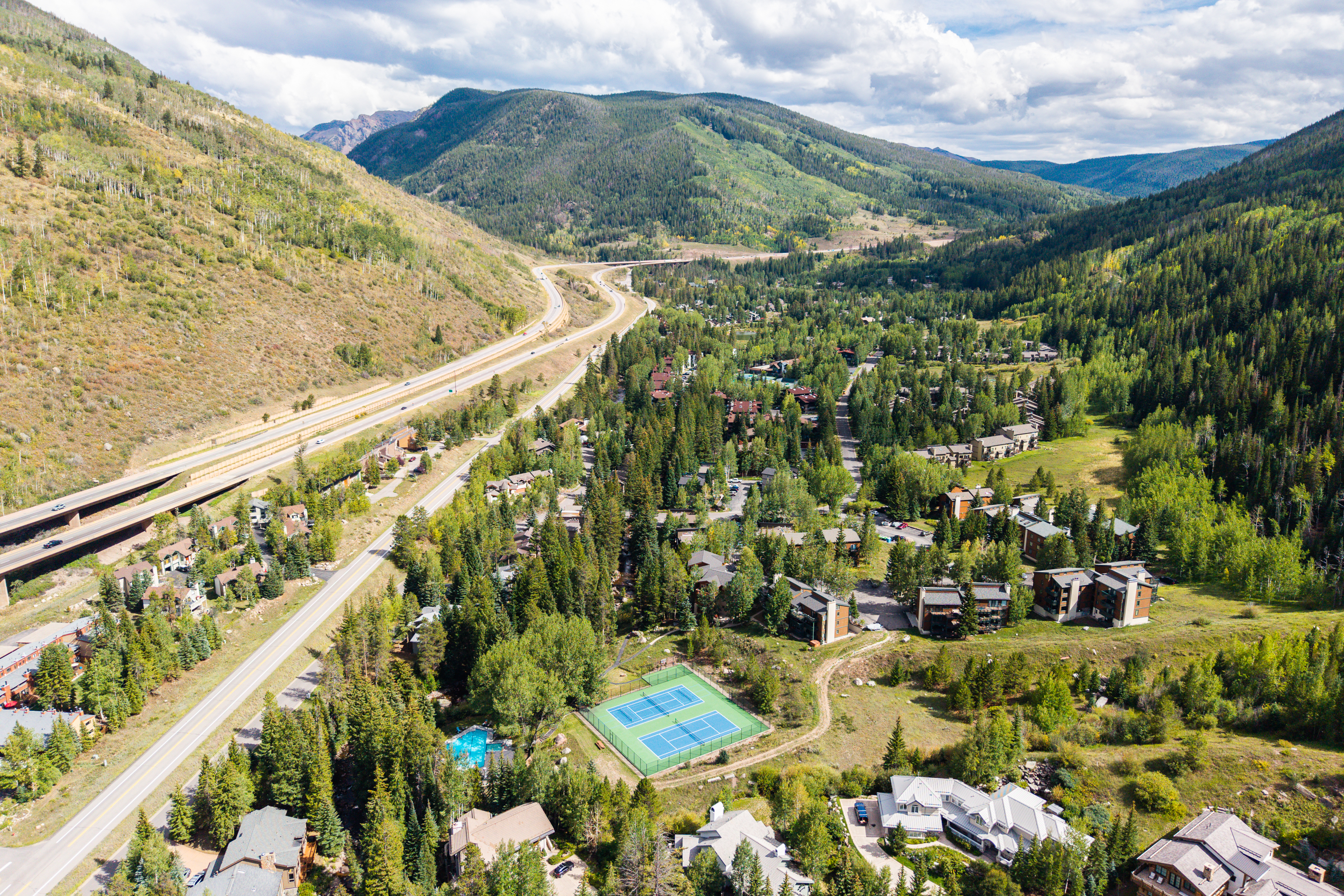  Surrounded by Mature Trees and Mountain Views - 物件實景