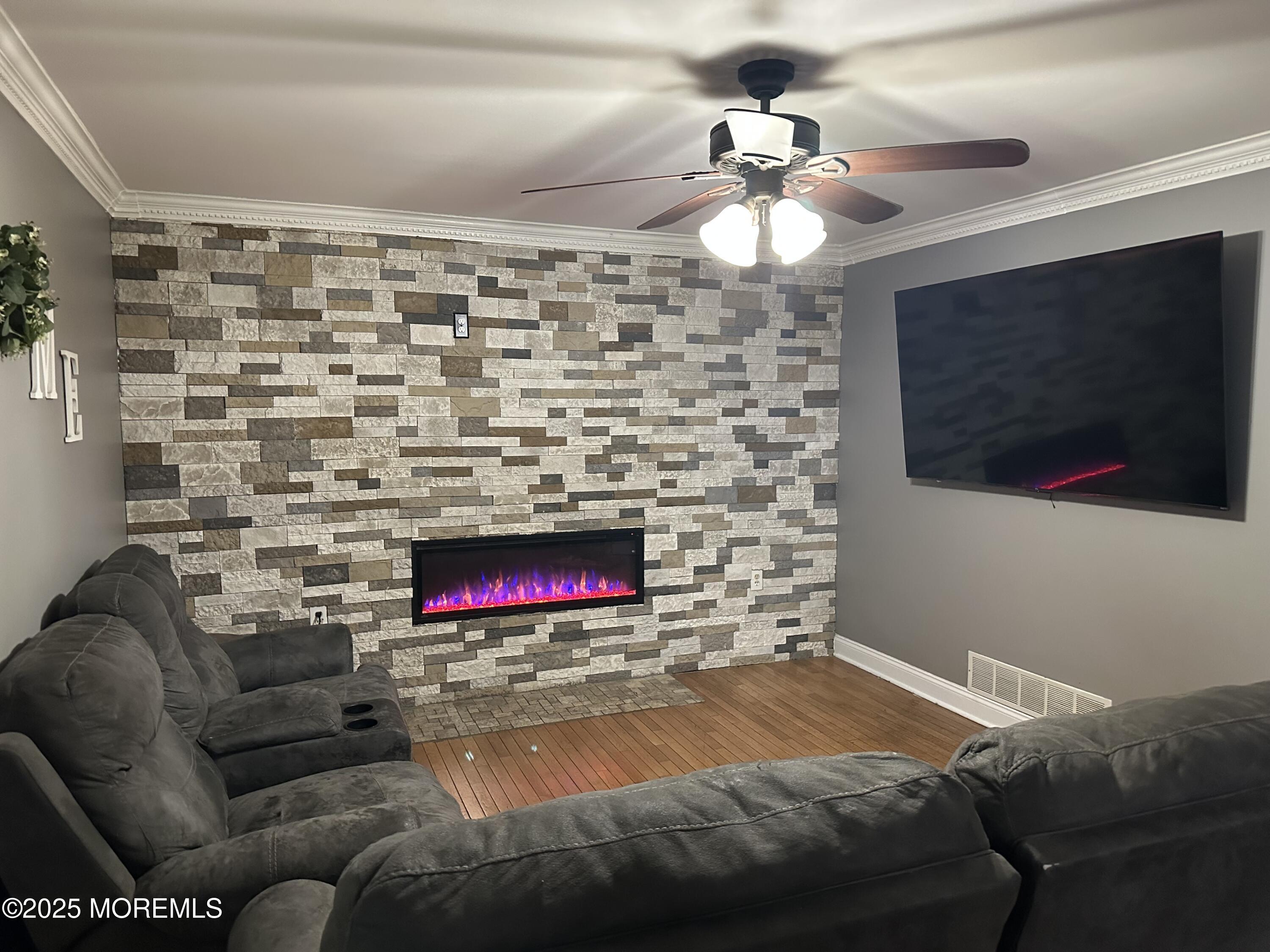 Howell, New Jersey, 07731, United States, 4 Bedrooms Bedrooms, ,3 BathroomsBathrooms,Residential,For Sale,1944889