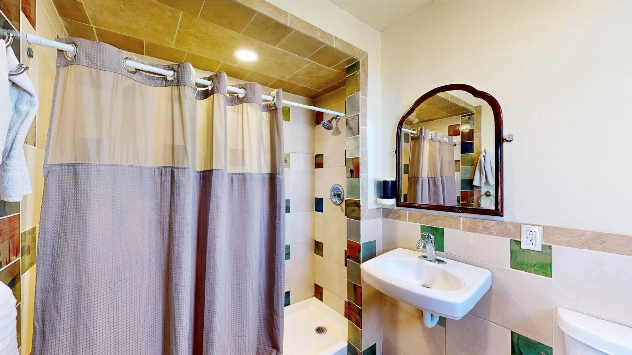 Albuquerque, New Mexico, 87102, United States, 3 Bedrooms Bedrooms, ,1 BathroomBathrooms,Residential,For Sale,1906017