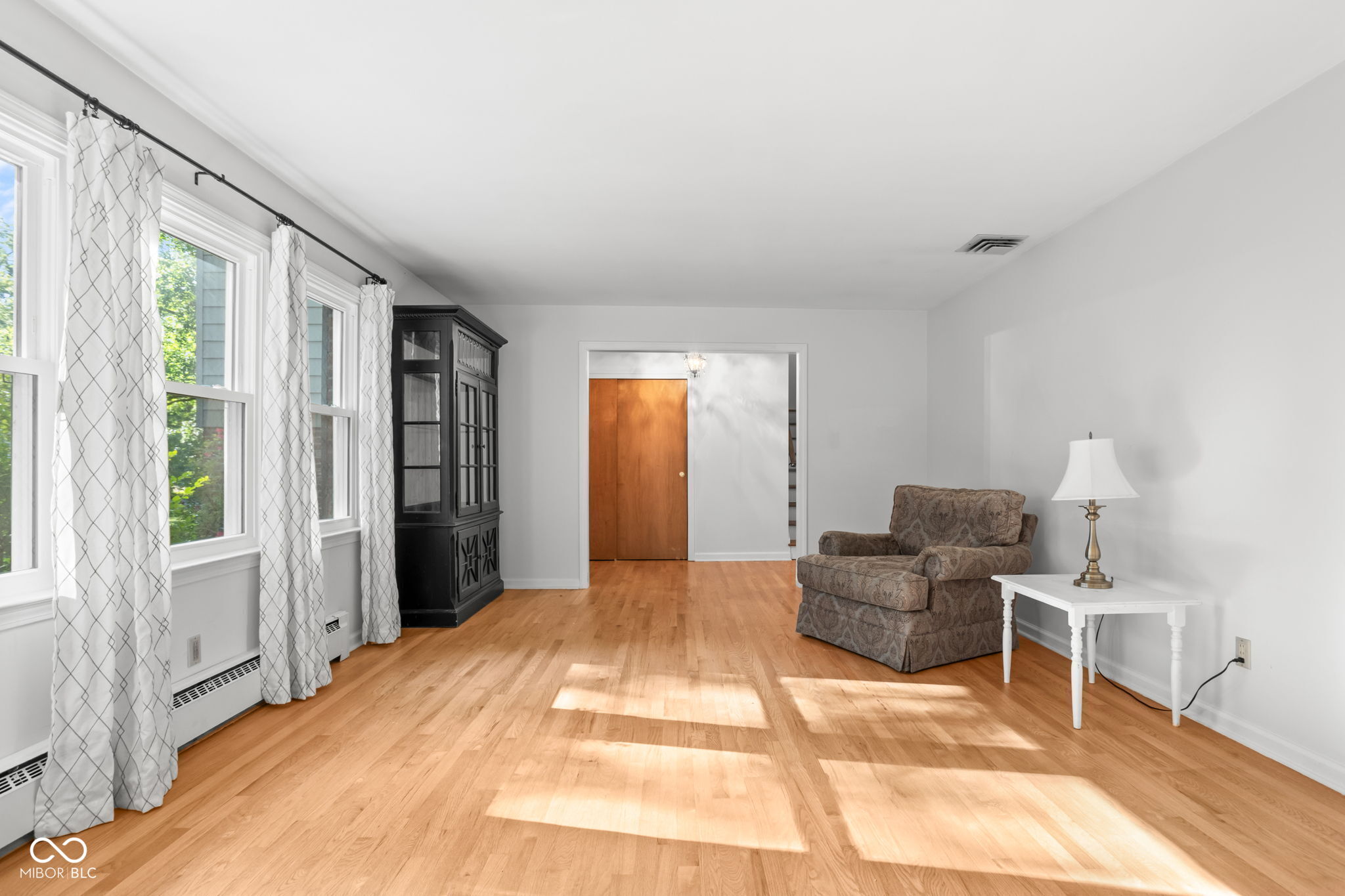 Indianapolis, Indiana, 46250, United States, 4 Bedrooms Bedrooms, ,3 BathroomsBathrooms,Residential,For Sale,1983671