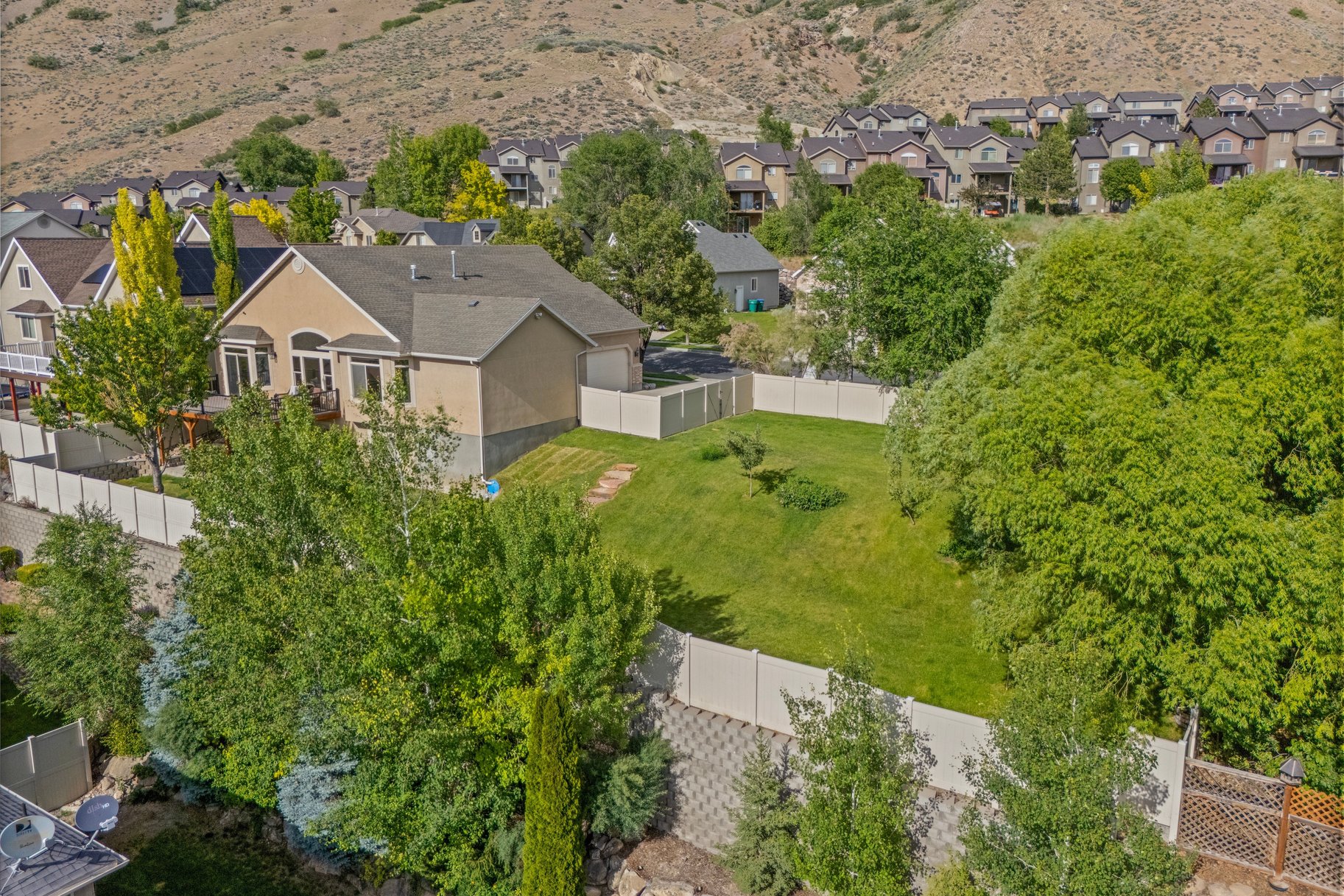  Incredible Cedar Hills Lot with Panoramic Utah Valley and Utah Lake Views - 物件實景