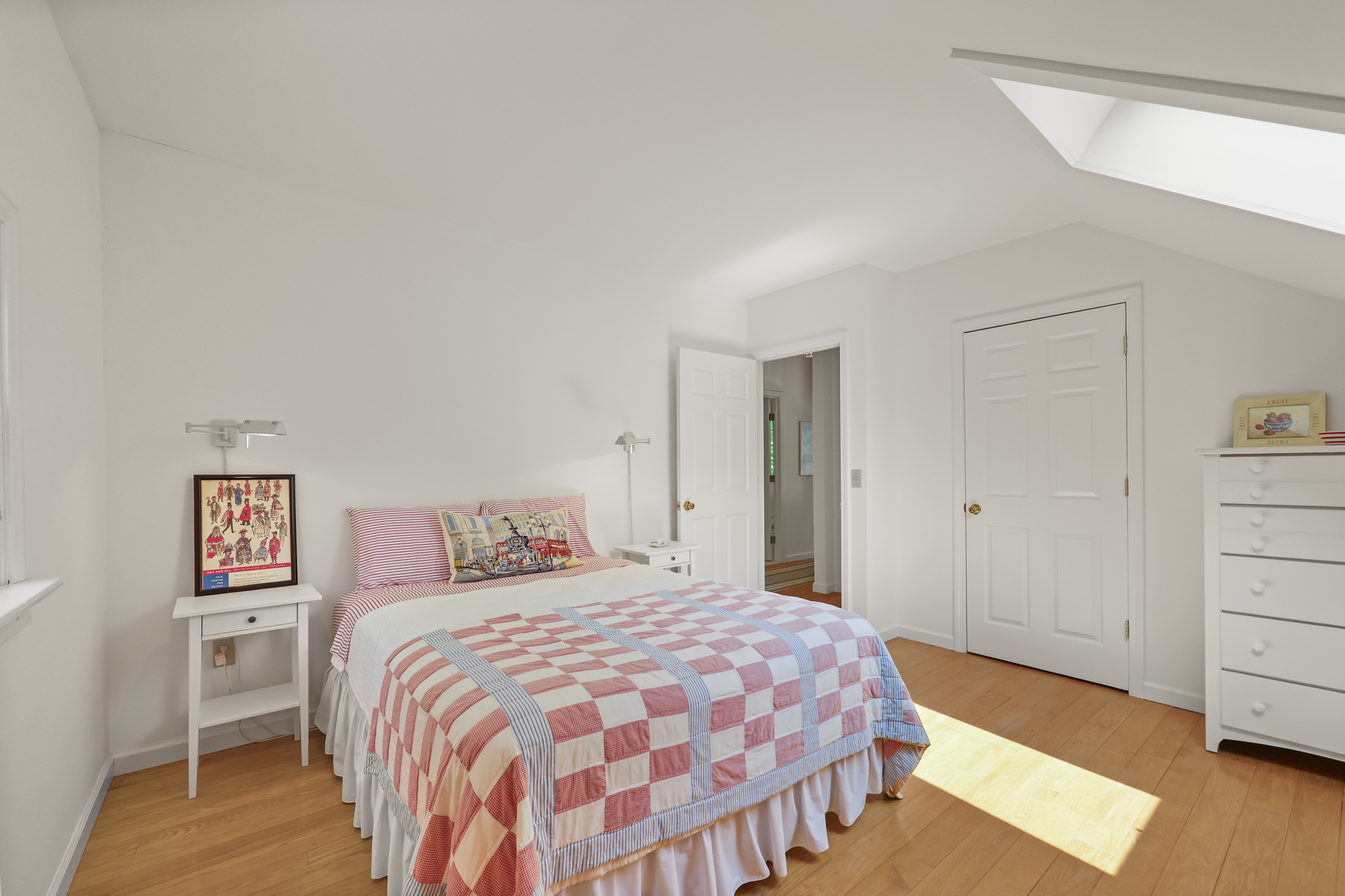  MODERN COMFORT MEETS TIMELESS NEW ENGLAND FARMHOUSE CHARM - 物件實景