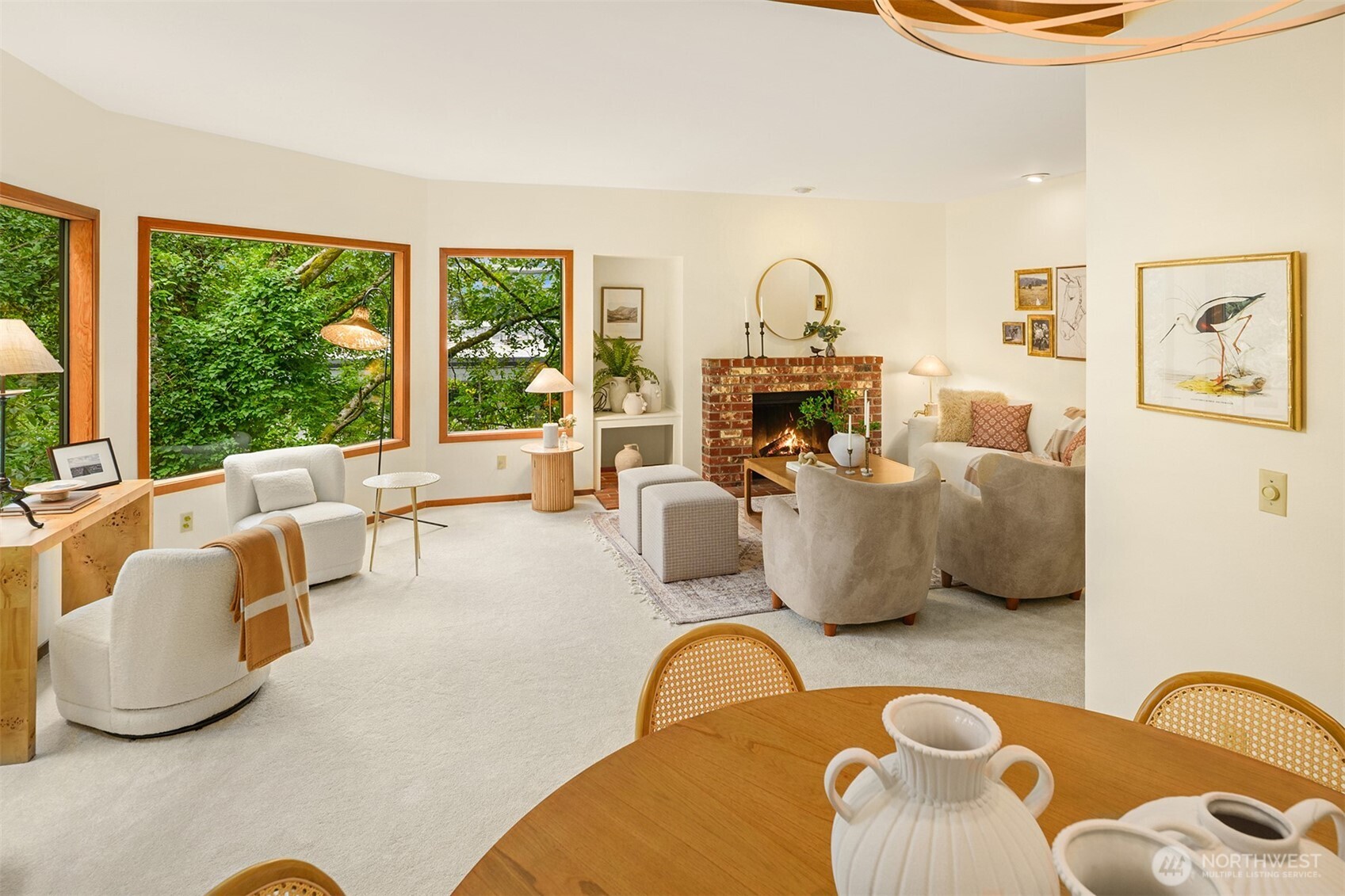 Seattle, Washington, 98109, United States, 2 Bedrooms Bedrooms, ,1 BathroomBathrooms,Residential,For Sale,1903752