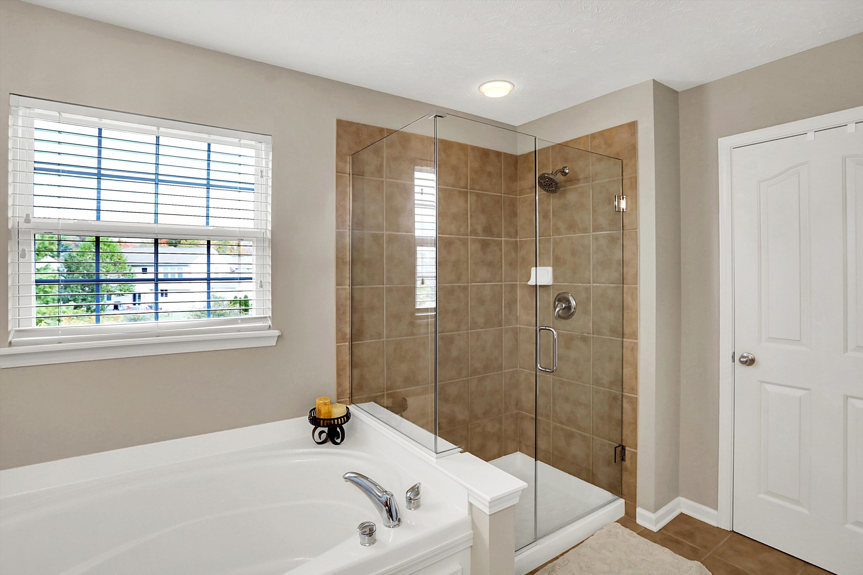 Carmel, Indiana, 46074, United States, 5 Bedrooms Bedrooms, ,4 BathroomsBathrooms,Residential,For Sale,1965164