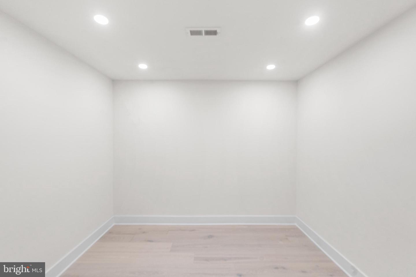 Philadelphia, Pennsylvania, 19125, United States, 3 Bedrooms Bedrooms, ,3 BathroomsBathrooms,Residential,For Sale,1954864