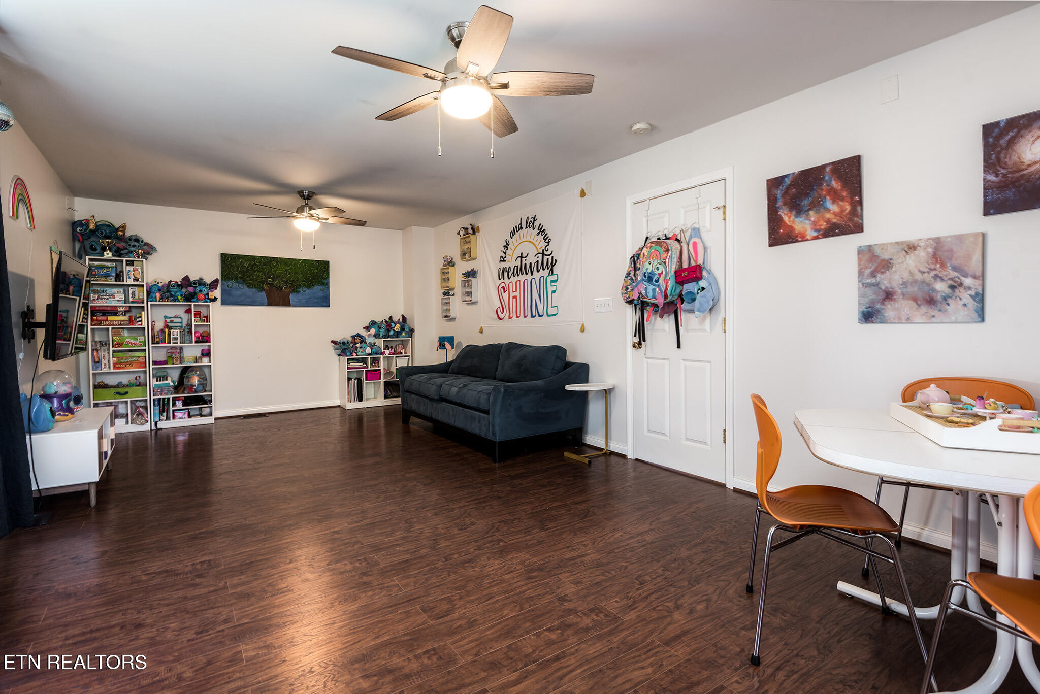 Knoxville, Tennessee, 37919, United States, 3 Bedrooms Bedrooms, ,3 BathroomsBathrooms,Residential,For Sale,1975147