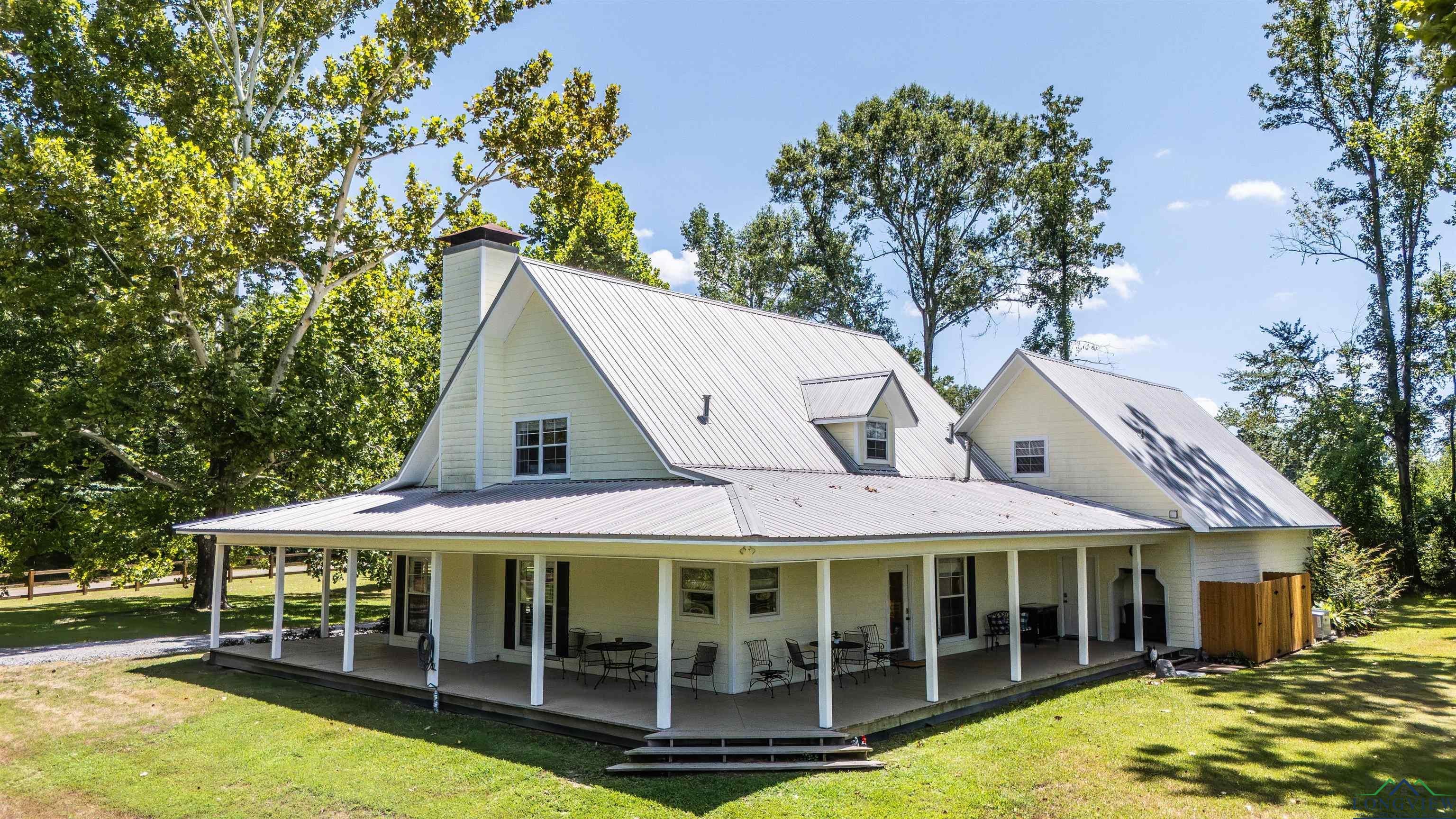 De Berry, Texas, 75639, United States, 4 Bedrooms Bedrooms, ,3 BathroomsBathrooms,Residential,For Sale,1980783