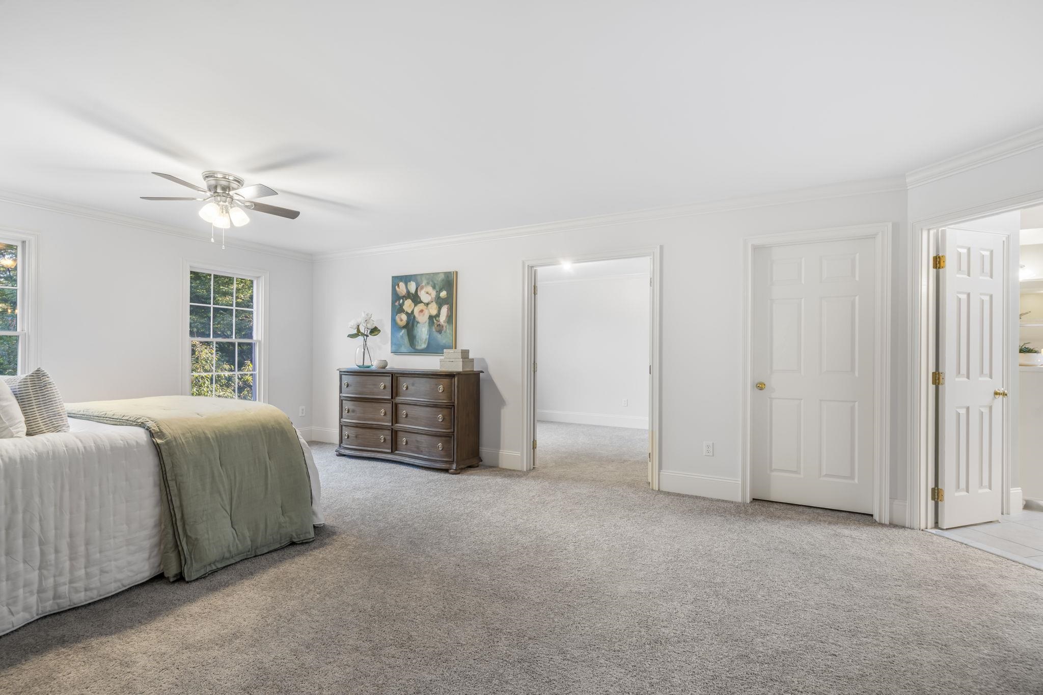 Bedford, New Hampshire, 03110, United States, 5 Bedrooms Bedrooms, ,4 BathroomsBathrooms,Residential,For Sale,1942322